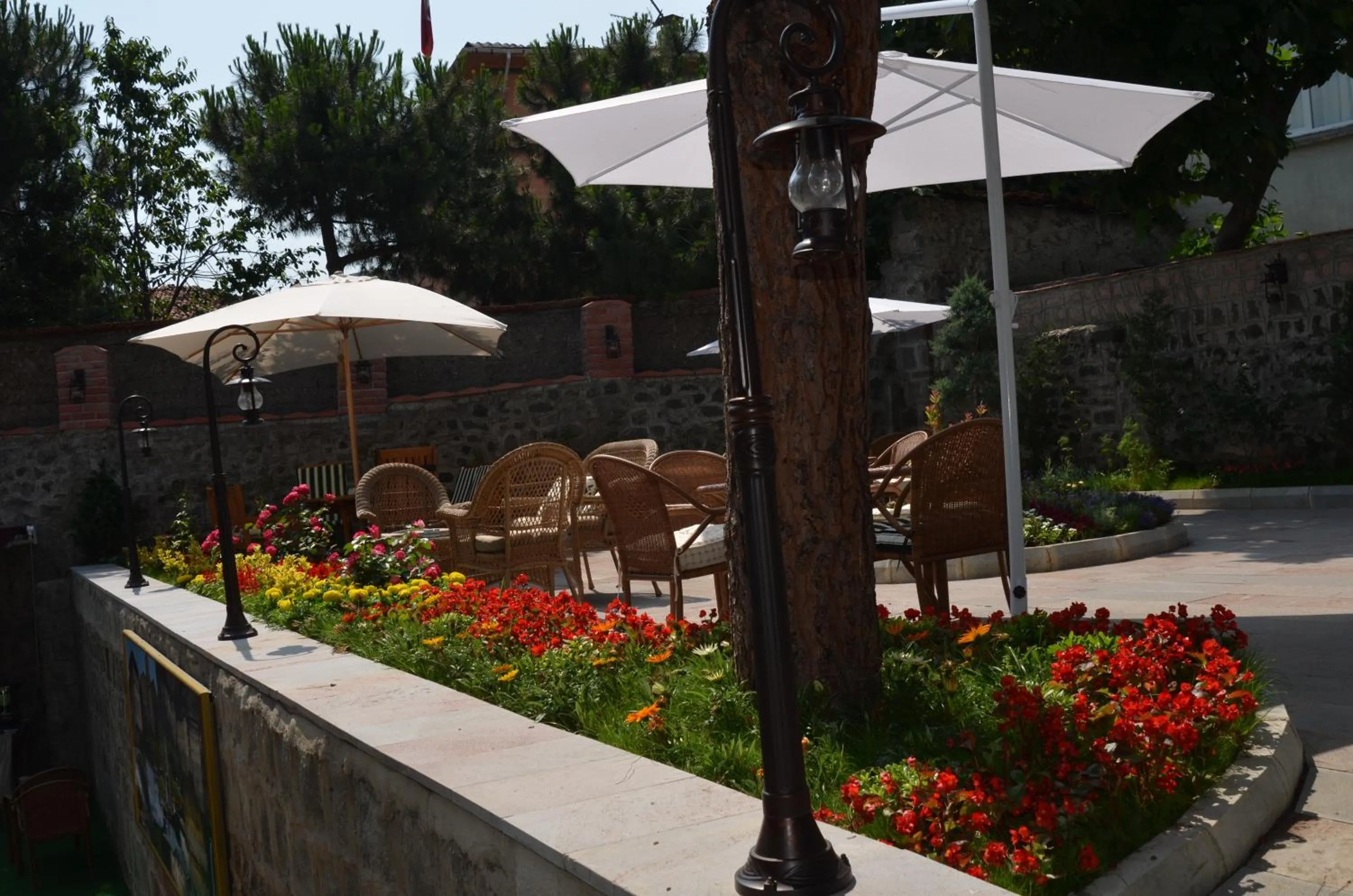Garden in Tahir Aga Konagi Hotel