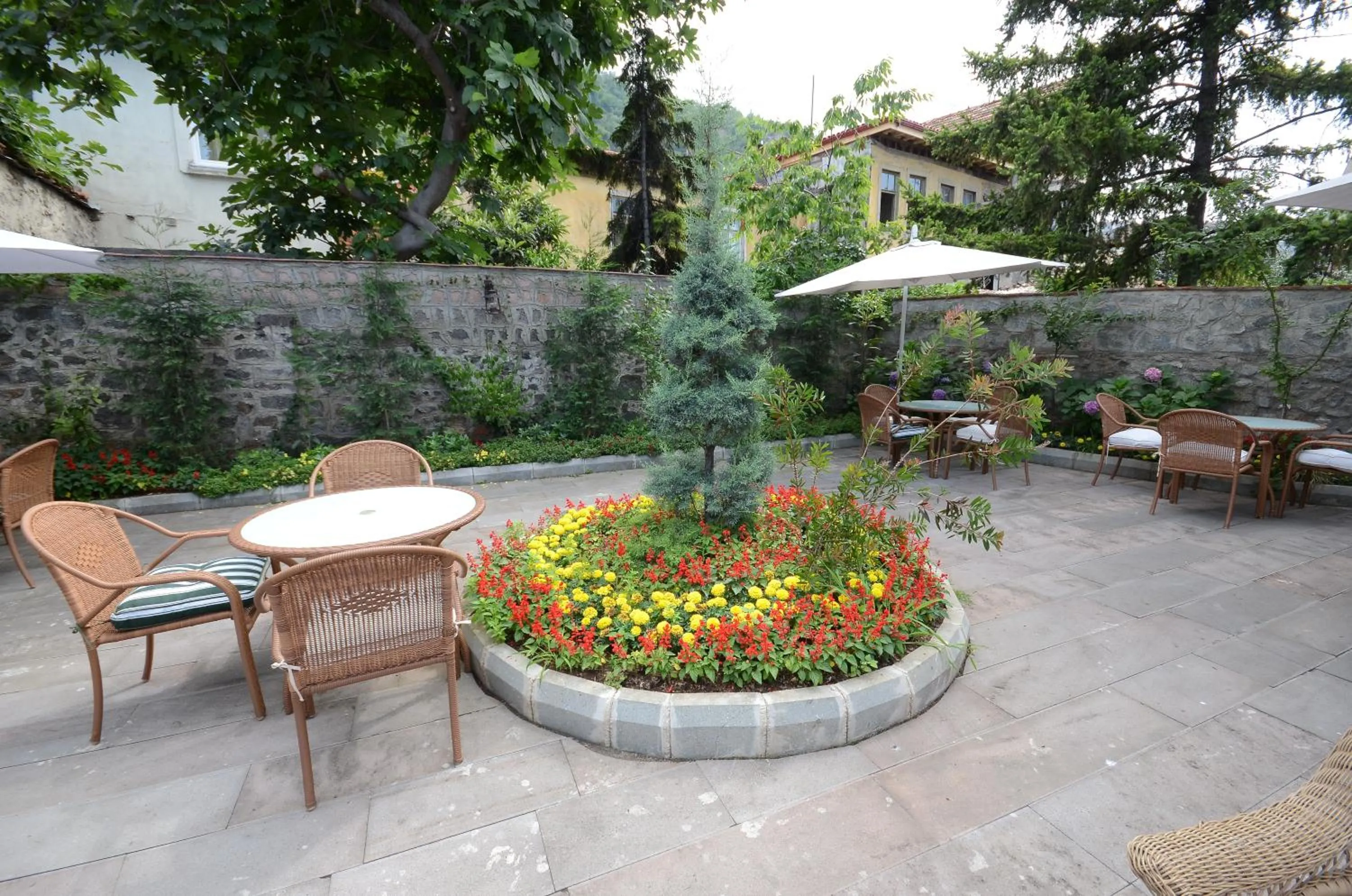 Garden in Tahir Aga Konagi Hotel