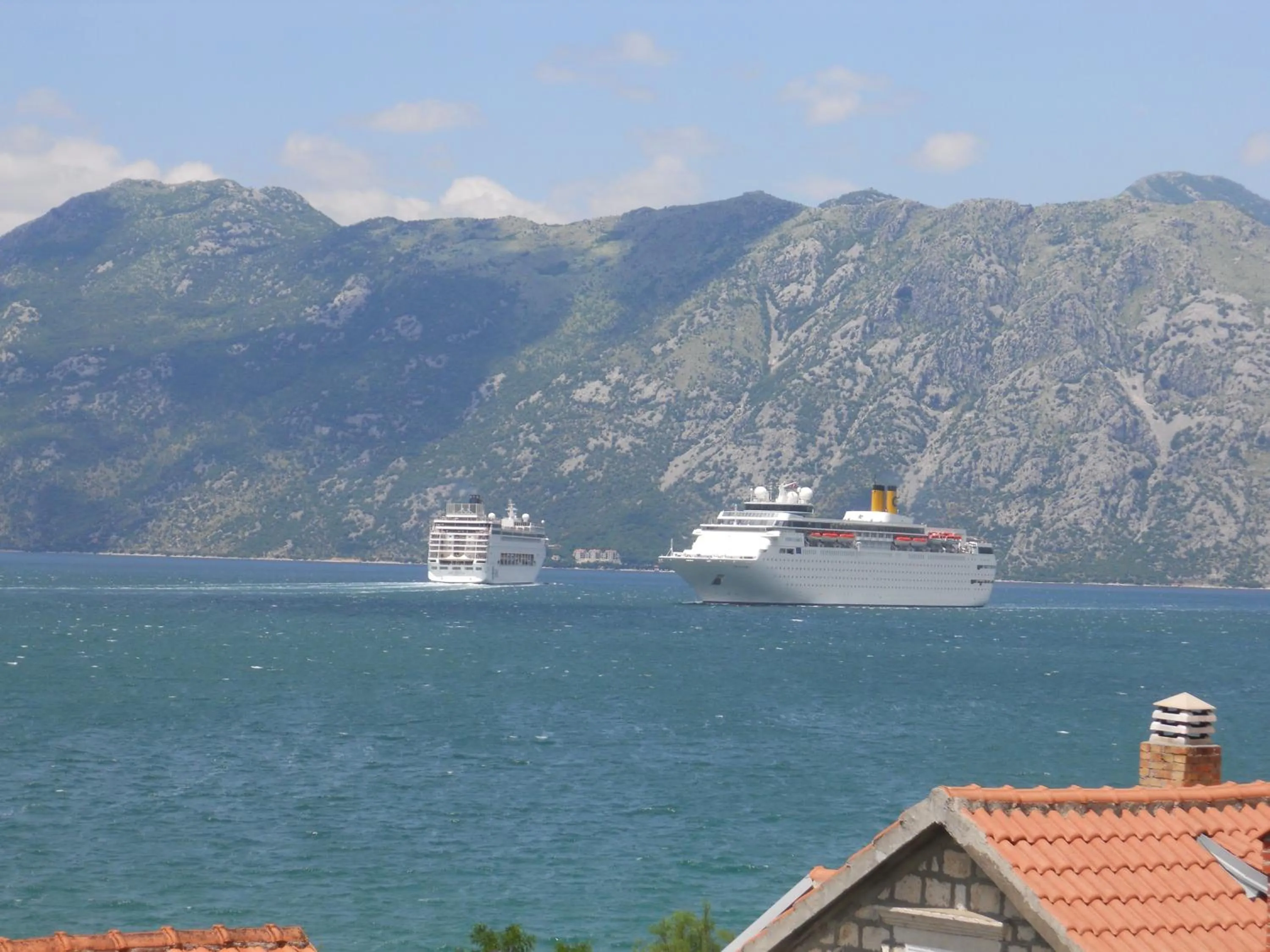 Mountain view in ROOMS & APARTMENTS DOBROTSKI DVORI