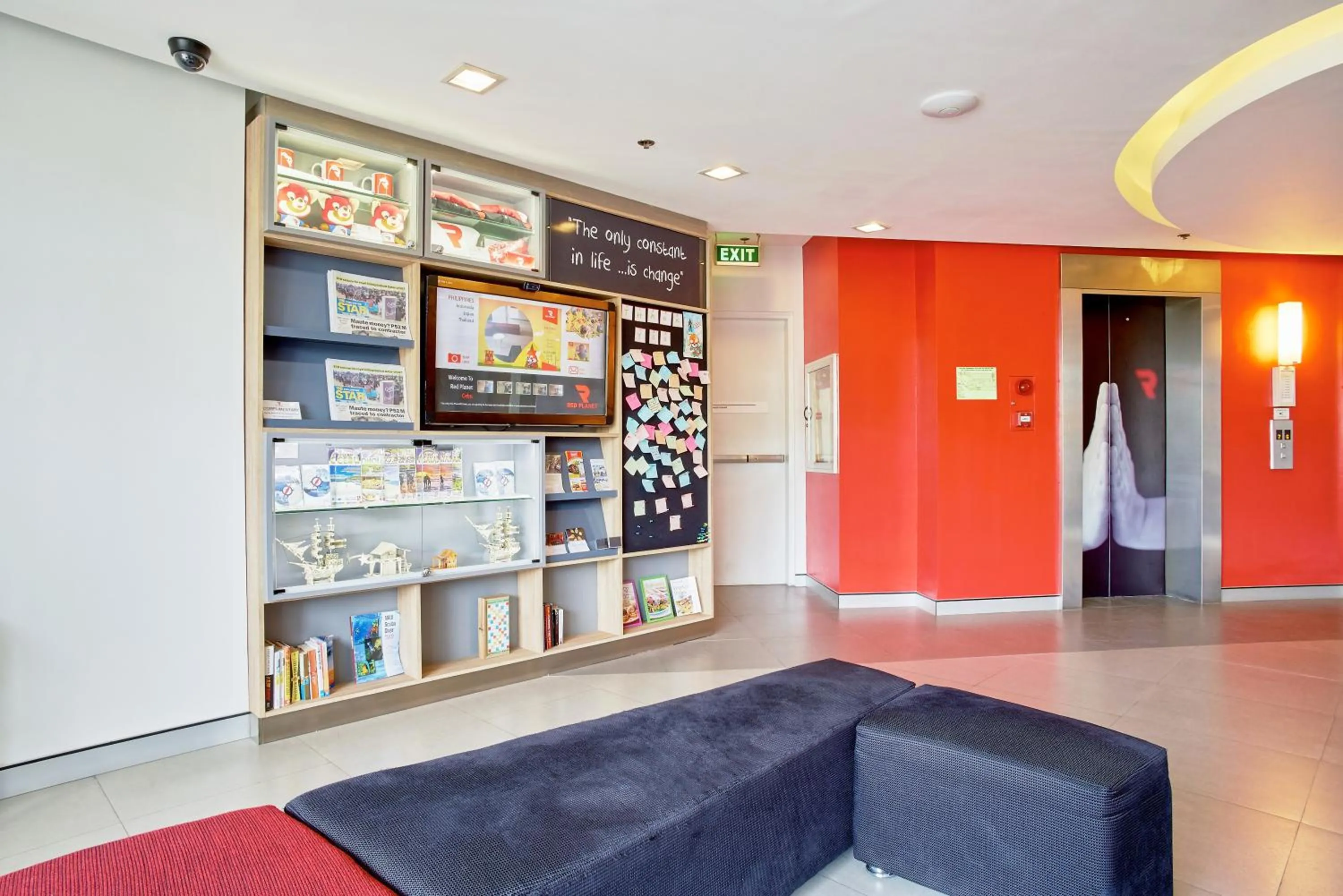 Lobby or reception in Red Planet Cebu
