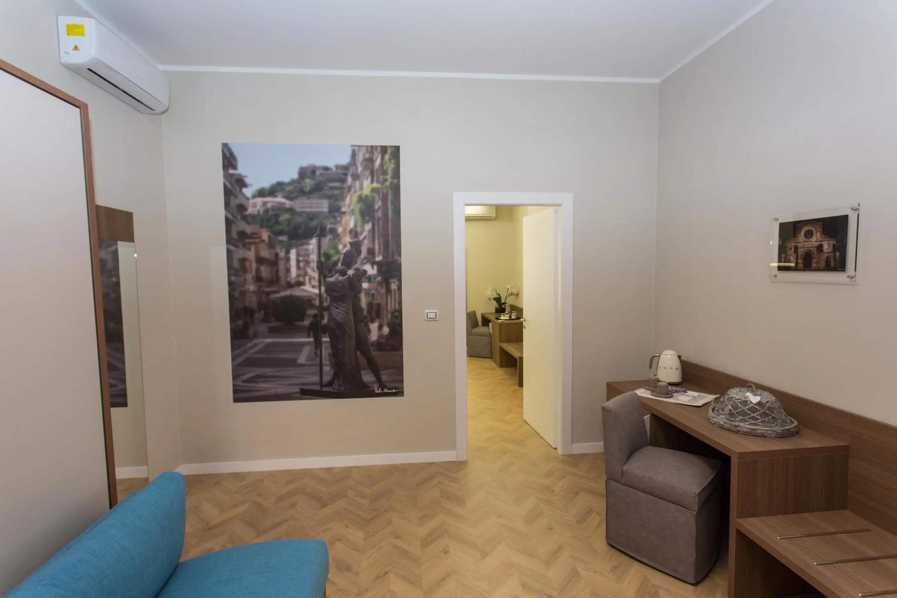 Suite with City View - single occupancy in Le Affacciate Bruzie Home Guest House Suite with City View - single occupancy in Le Affacciate Bruzie Home Guest House