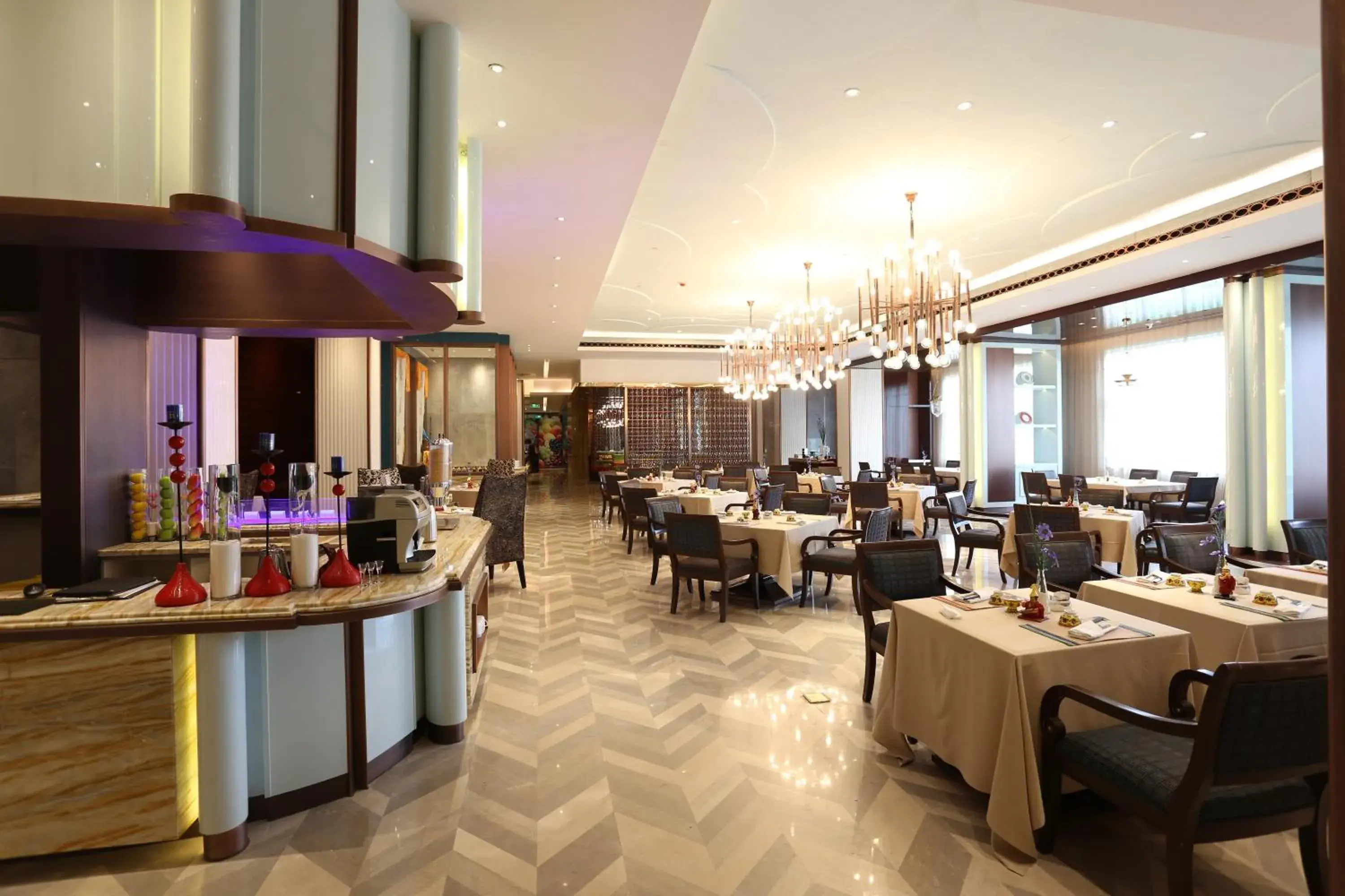 Restaurant/places to eat in Chengdu Tibetan Hotel Restaurant/places to eat in Chengdu Tibetan Hotel