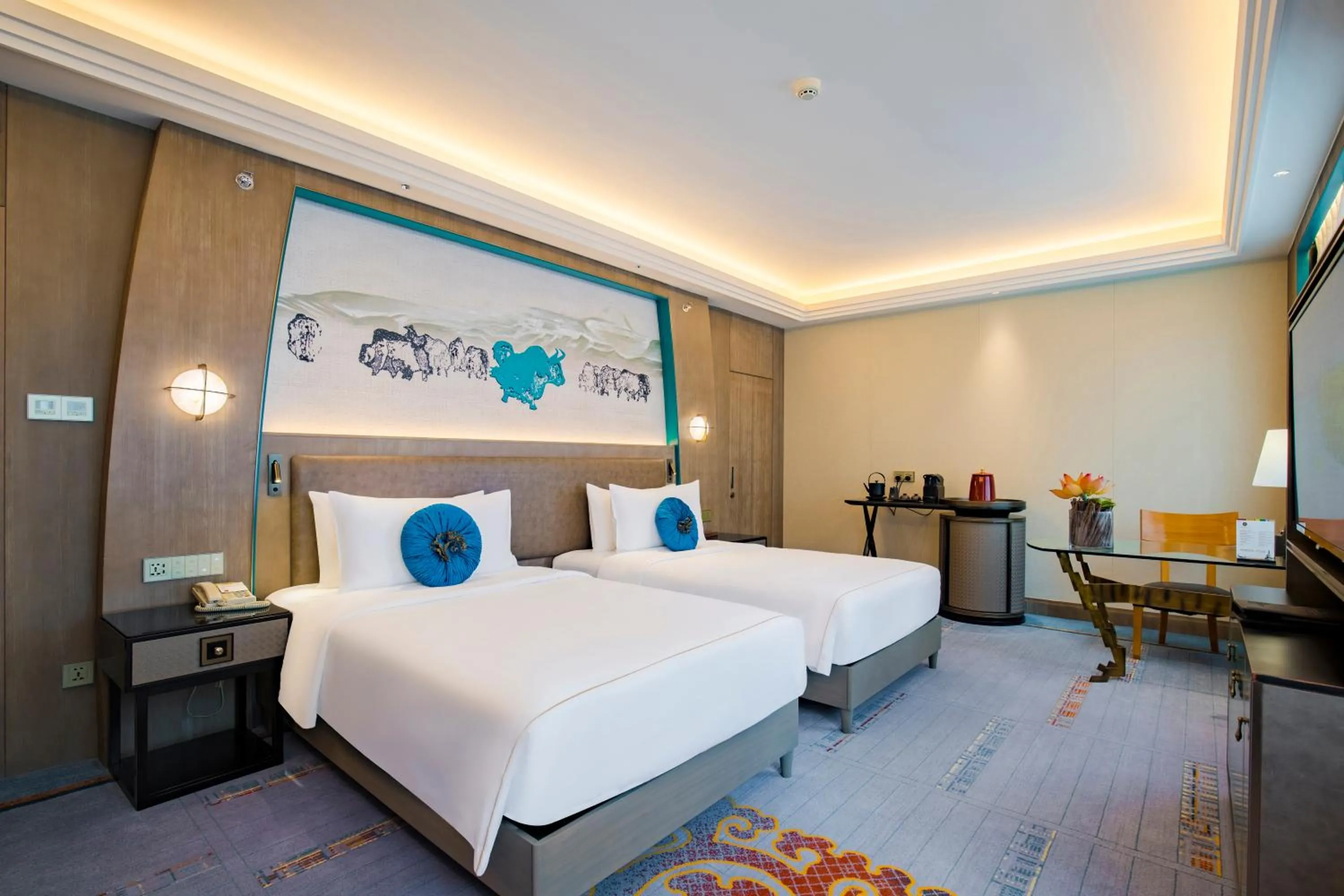 Living room, Bed in Chengdu Tibetan Hotel