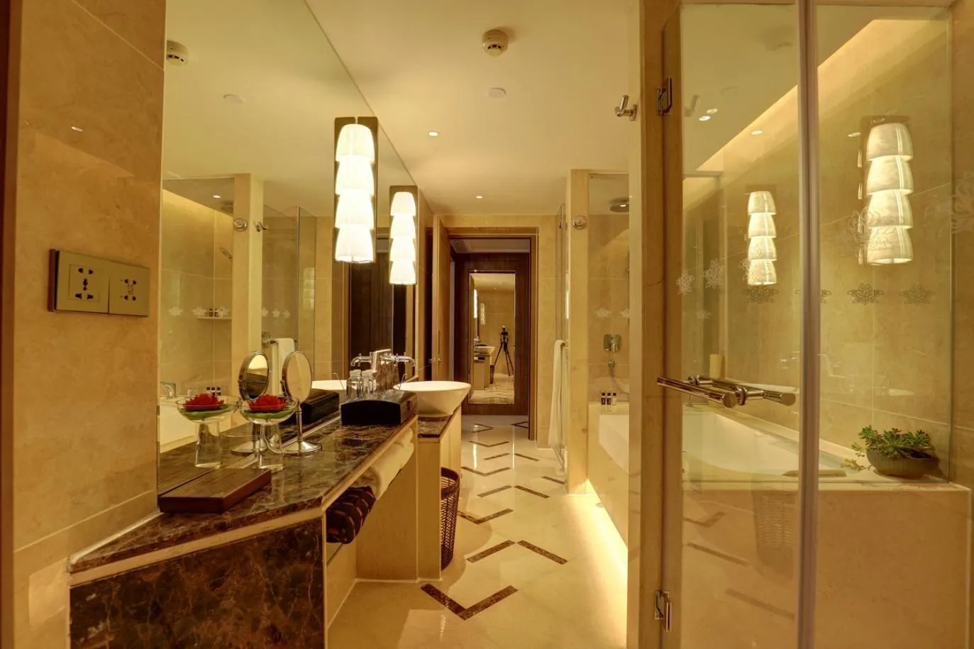 Bathroom in Chengdu Tibetan Hotel