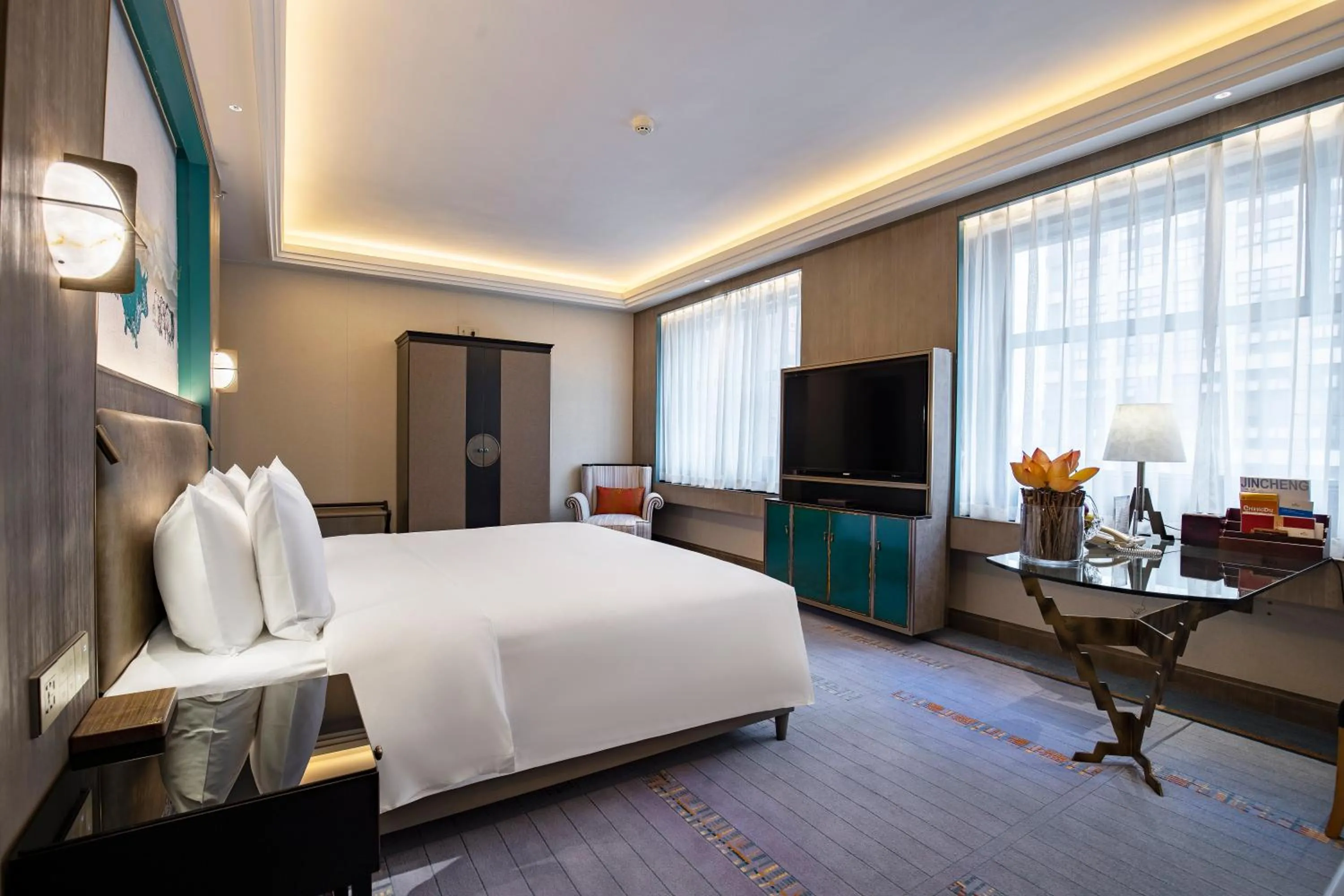 TV and multimedia, Bed in Chengdu Tibetan Hotel