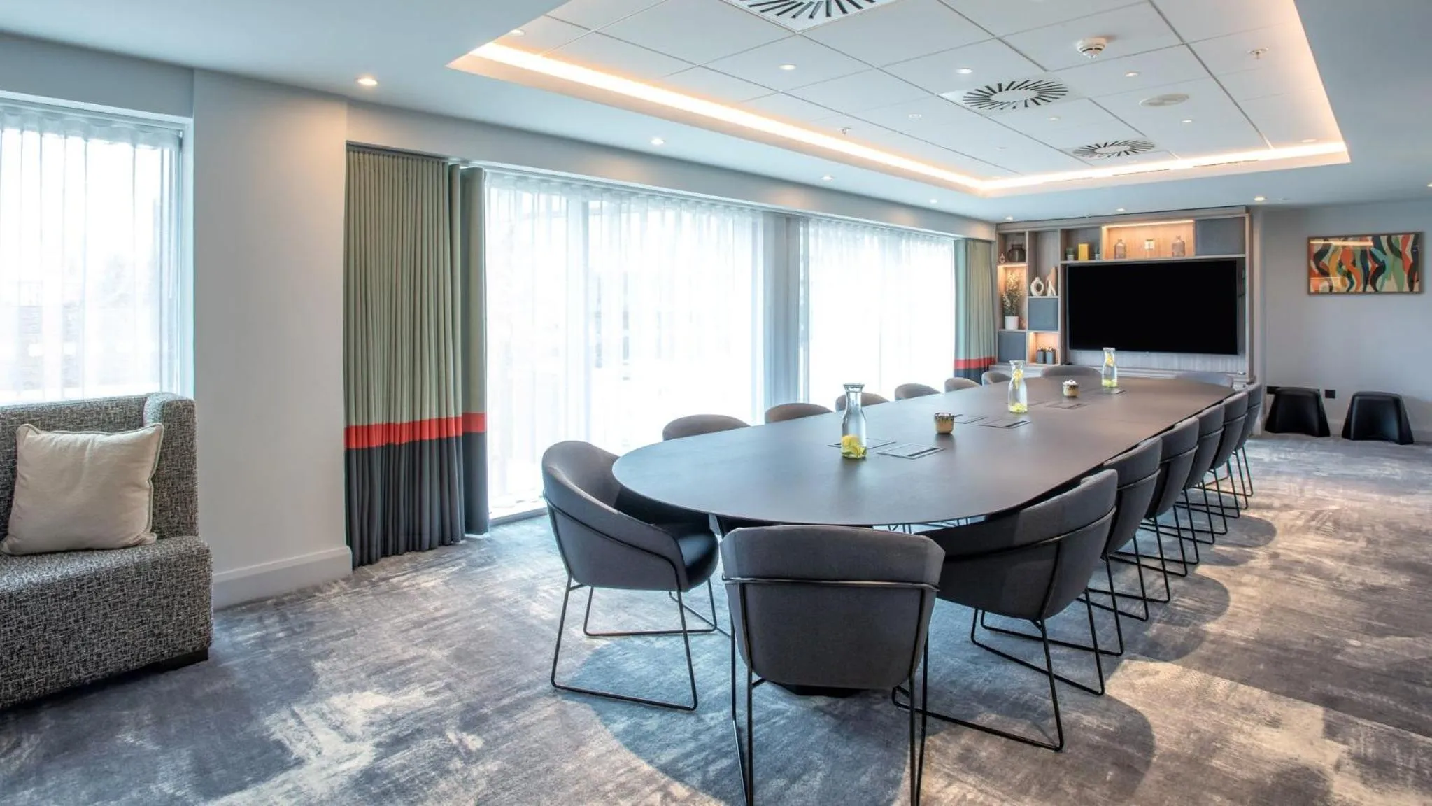 Meeting/conference room in Crowne Plaza Manchester City Centre by IHG