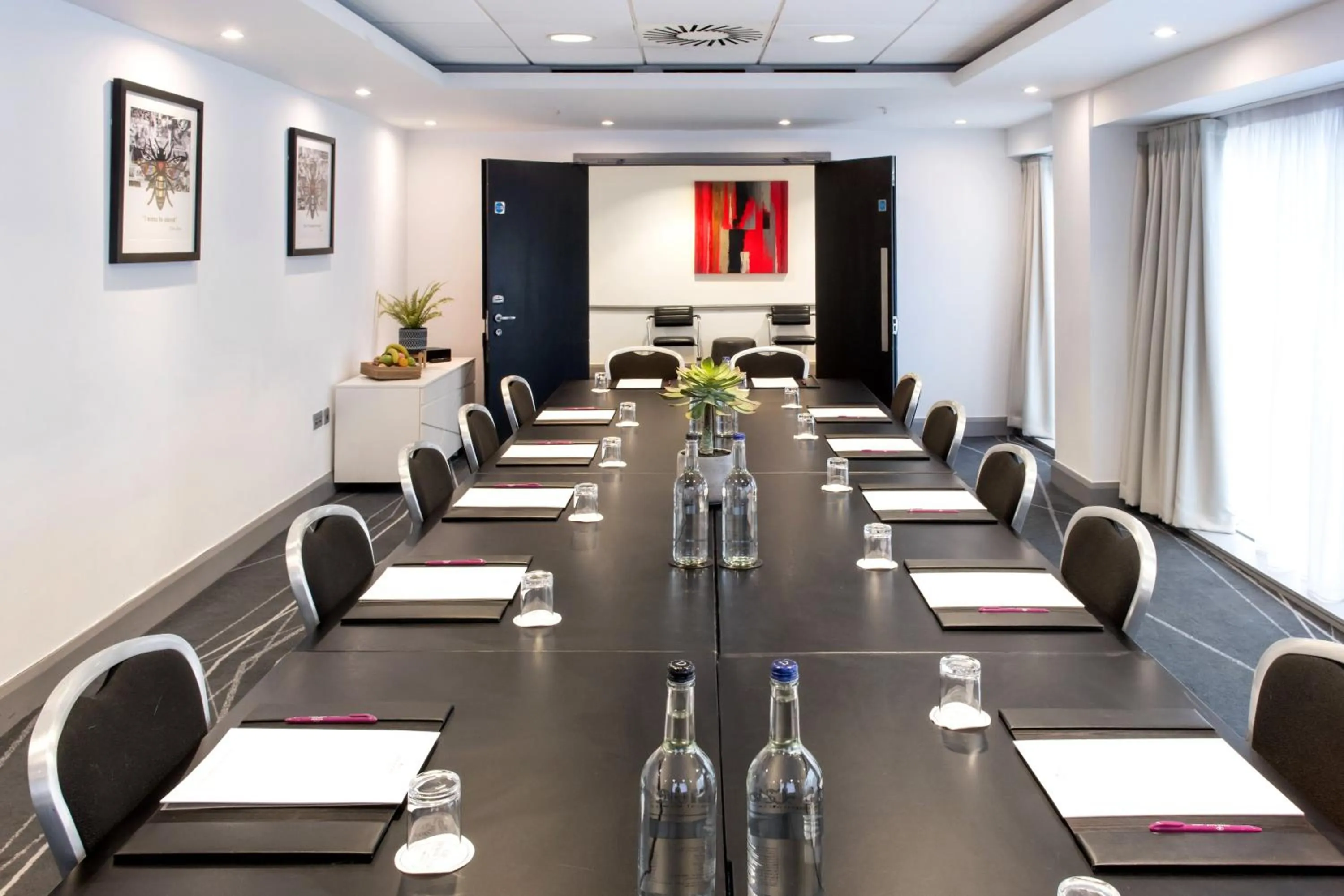 Meeting/conference room in Crowne Plaza Manchester City Centre by IHG