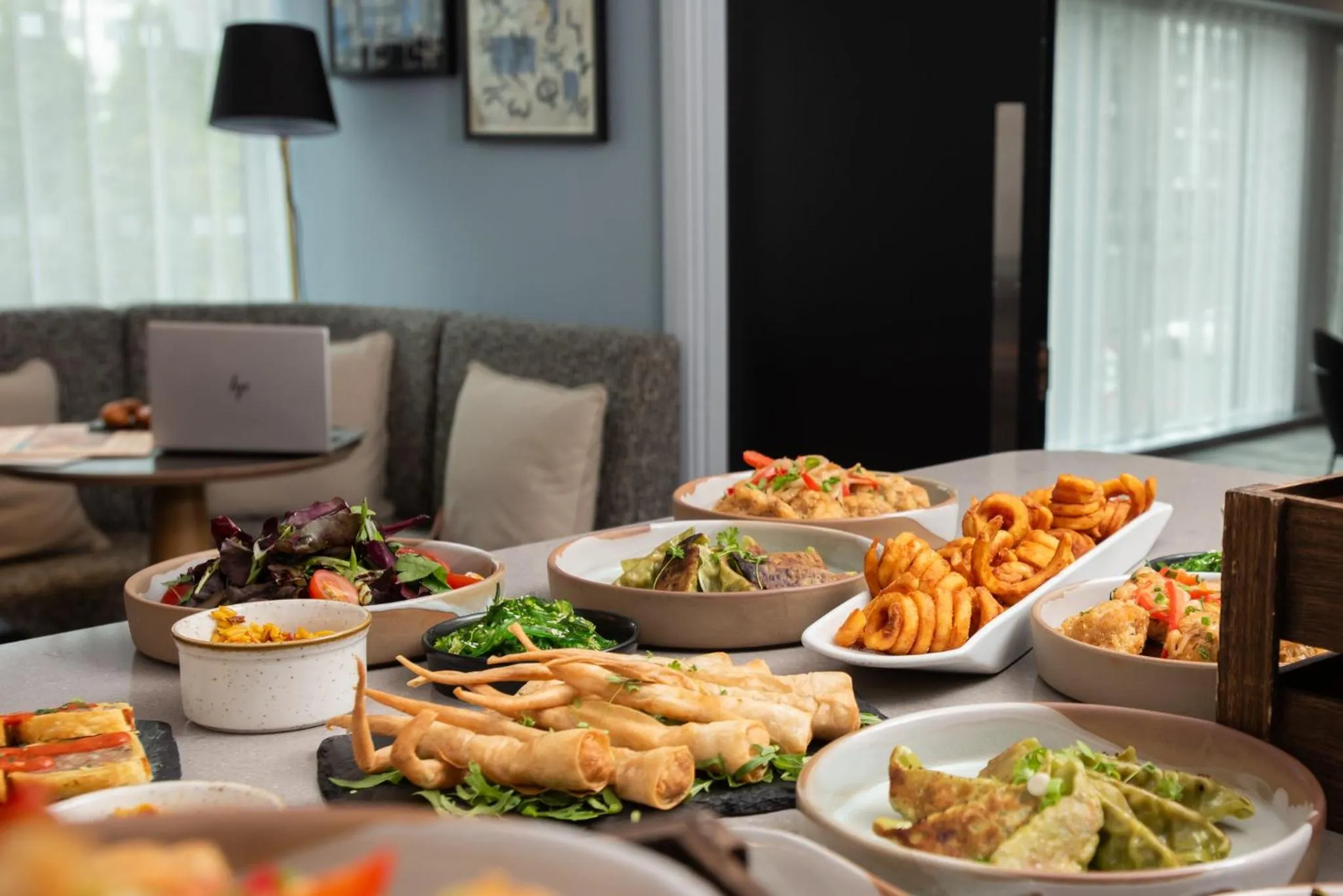 Meeting/conference room in Crowne Plaza Manchester City Centre by IHG