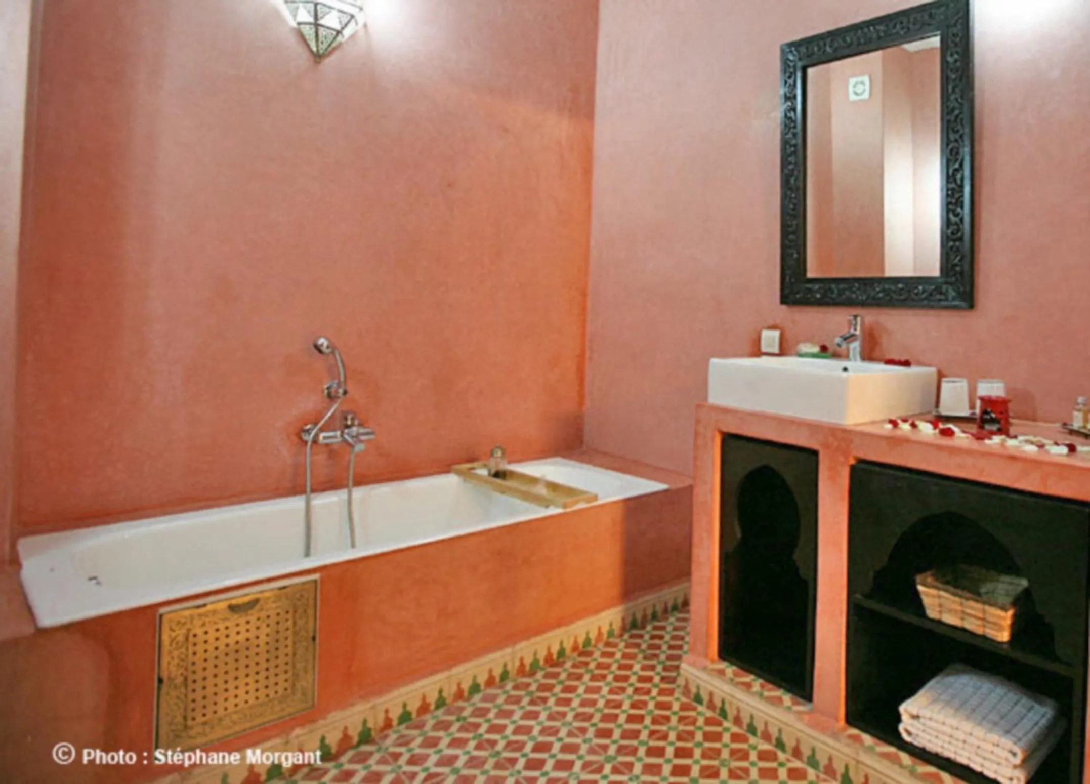 Bathroom in Riad Mouna