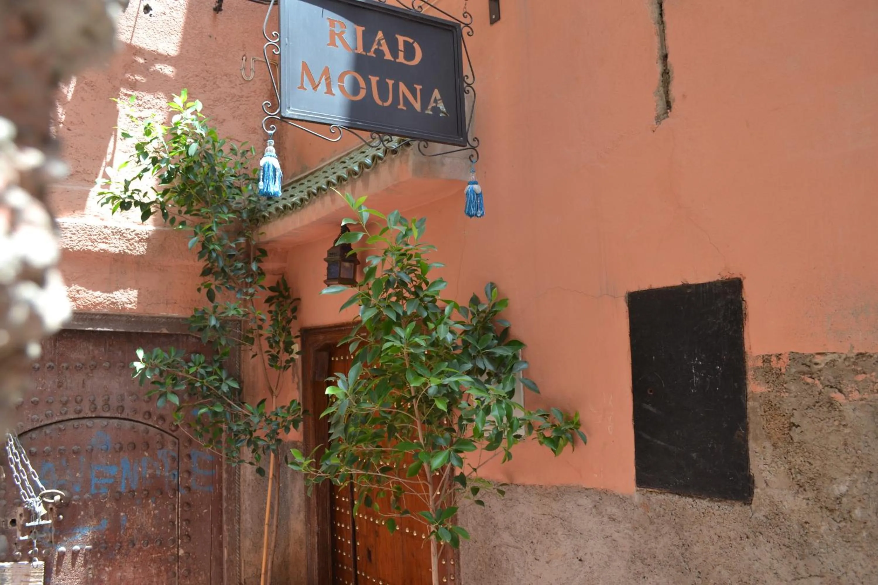 Facade/entrance in Riad Mouna