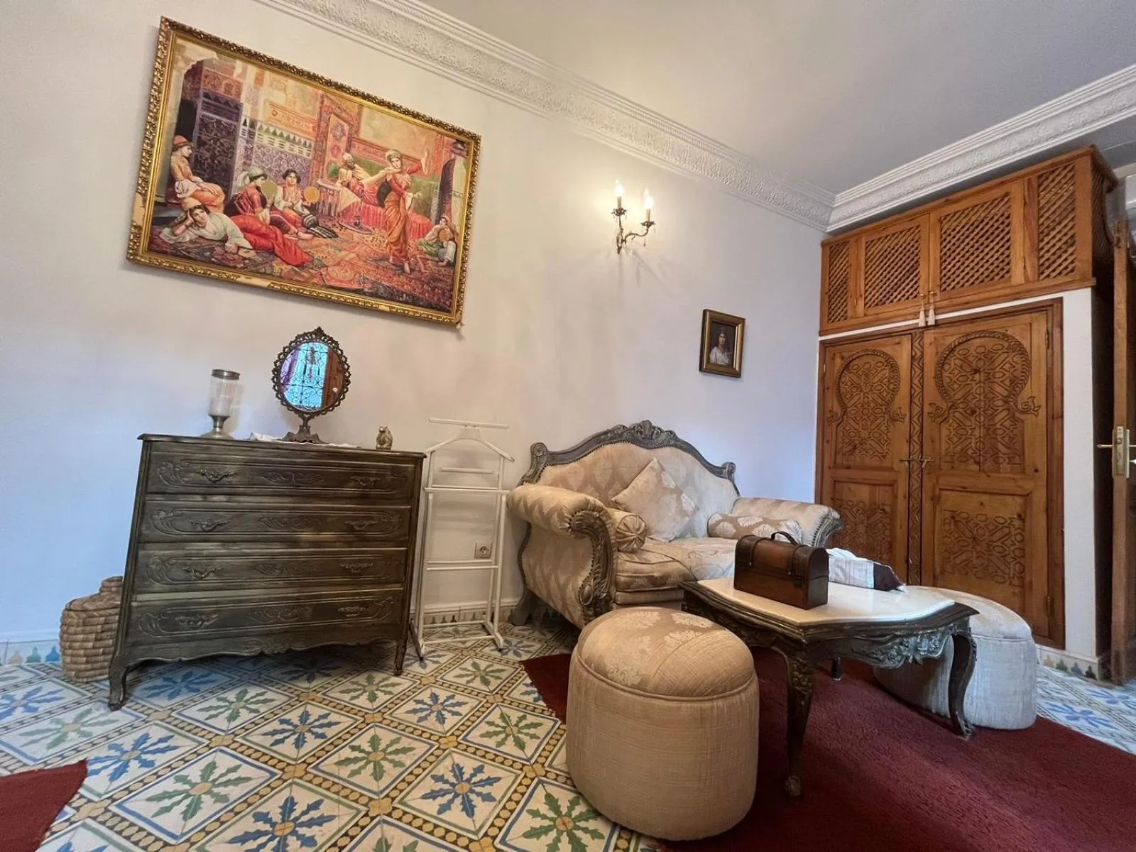 Photo of the whole room in Riad Mouna