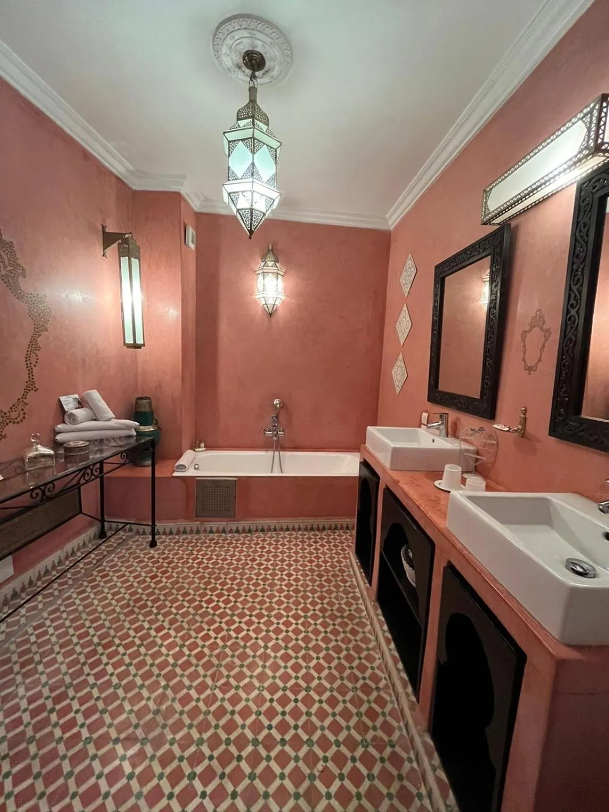 Bathroom in Riad Mouna