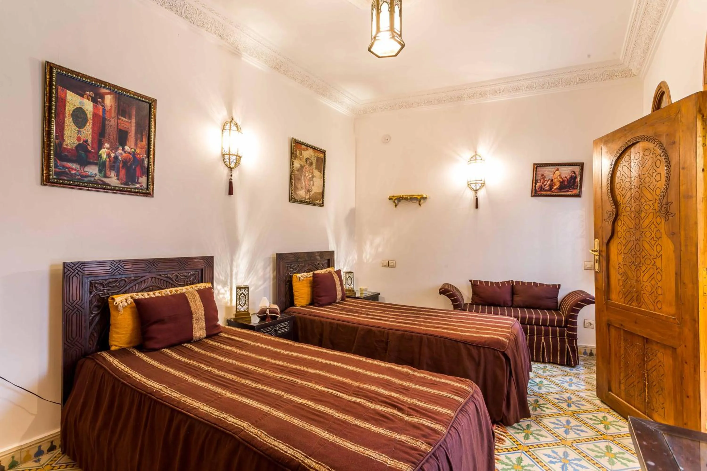 Decorative detail, Bed in Riad Mouna