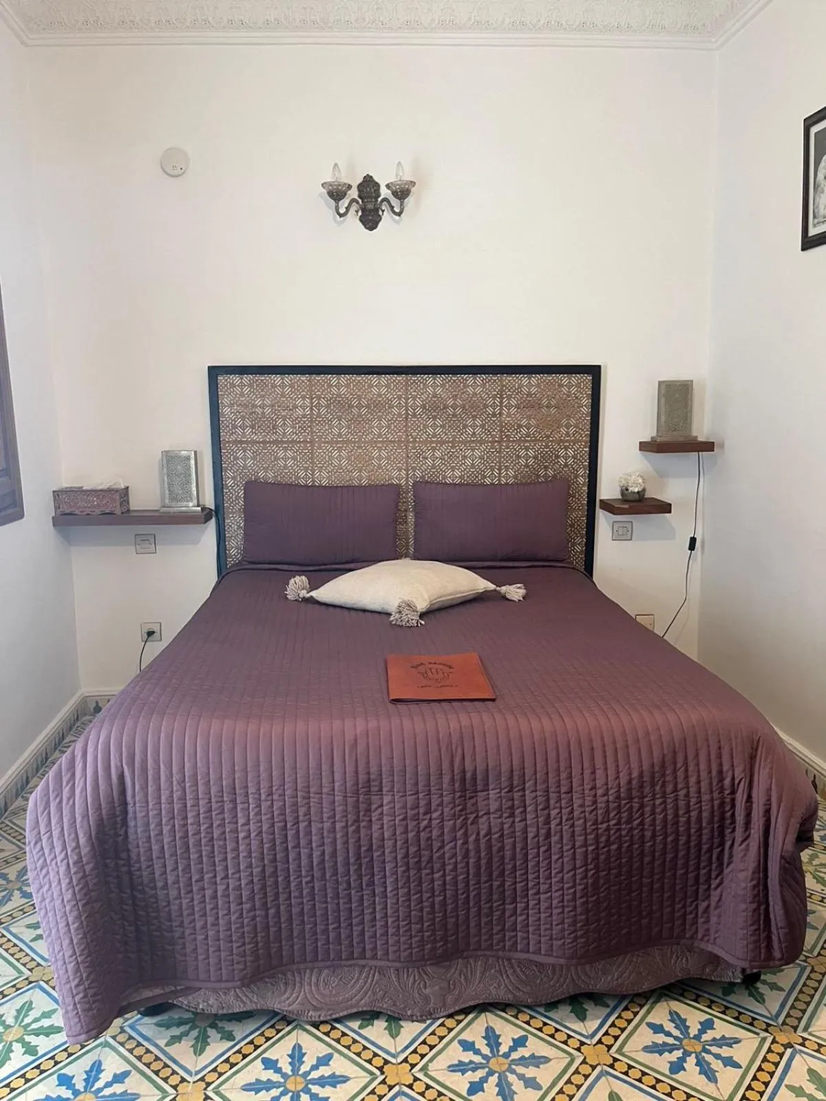 Bed in Riad Mouna