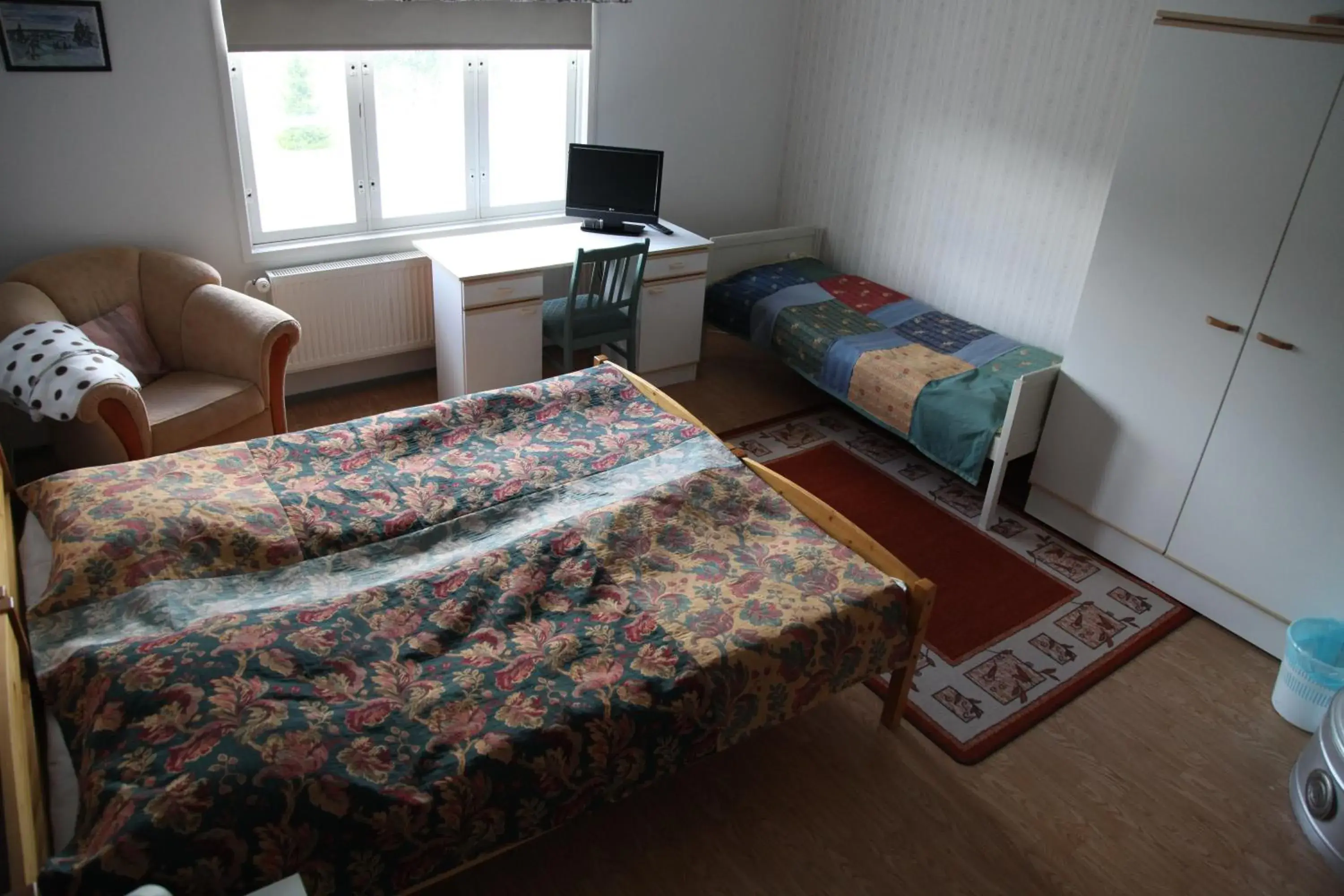 Triple Room with Shared Bathroom - single occupancy in Opintola Bed & Breakfast Triple Room with Shared Bathroom - single occupancy in Opintola Bed & Breakfast