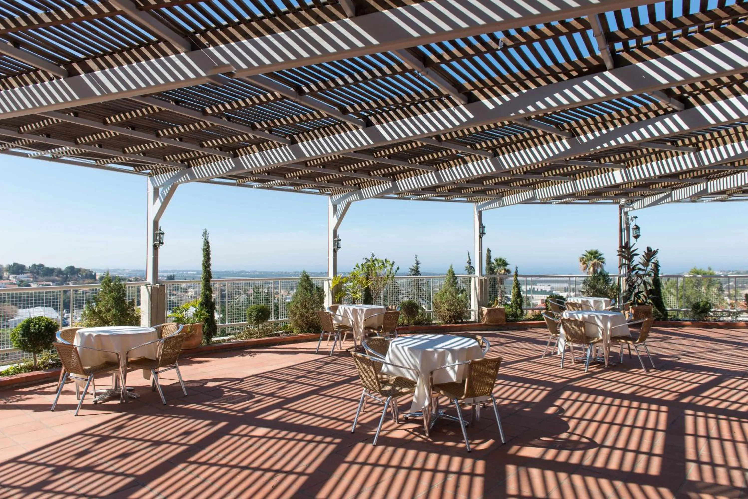 Property building in HI - Shlomi Hostel