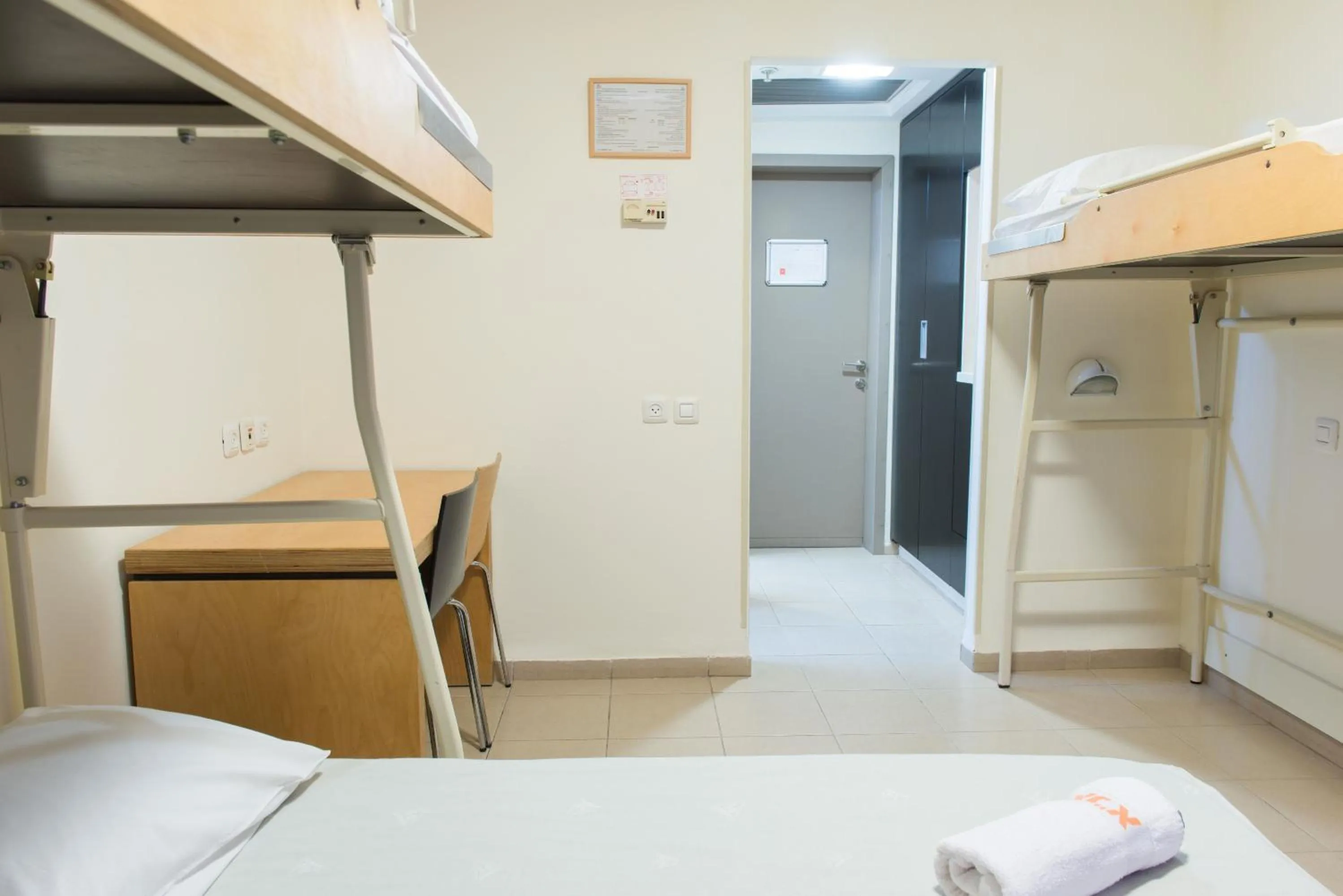 Photo of the whole room in HI - Shlomi Hostel
