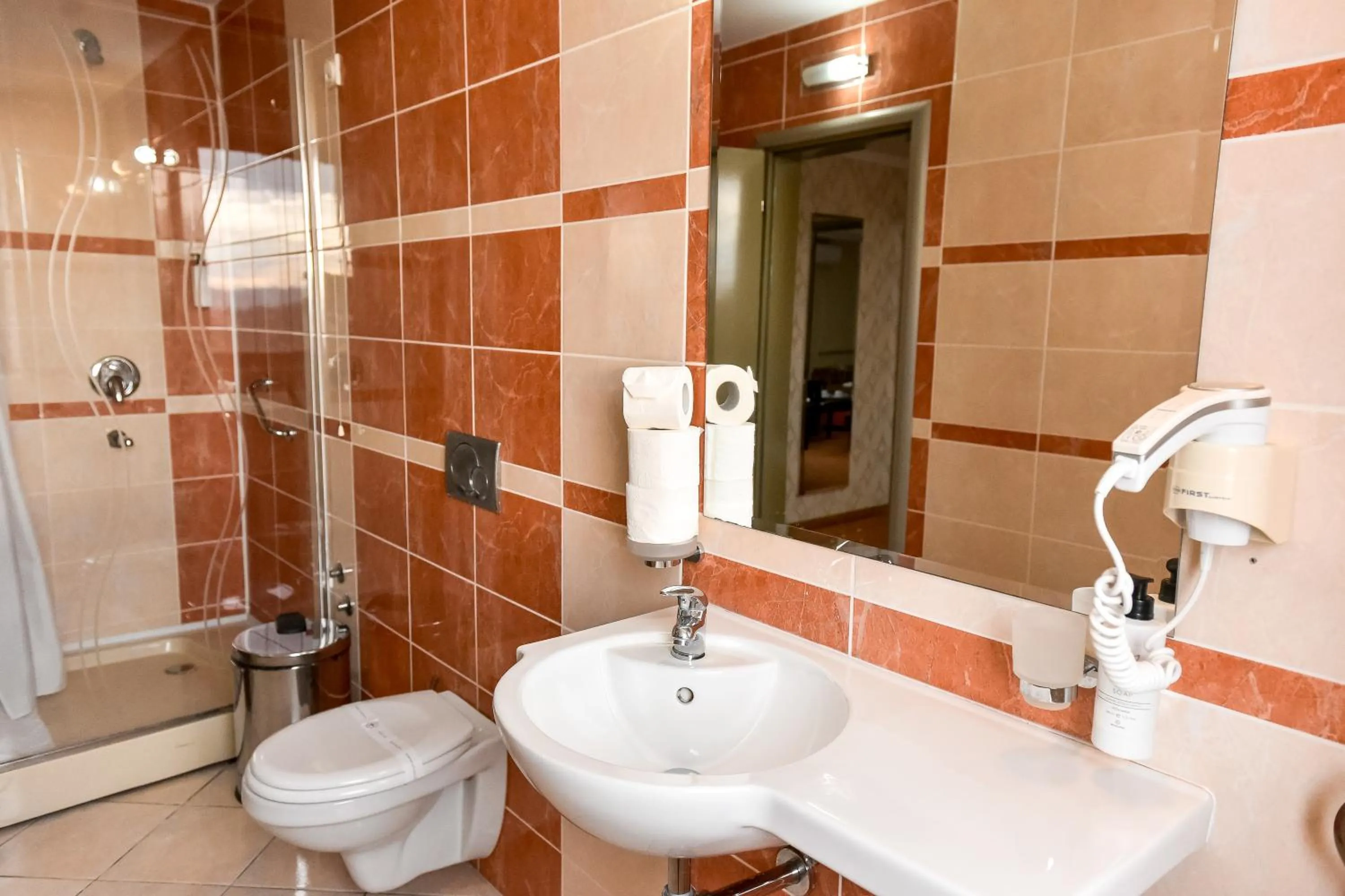 Toilet in Sole Mio Wellness & SPA