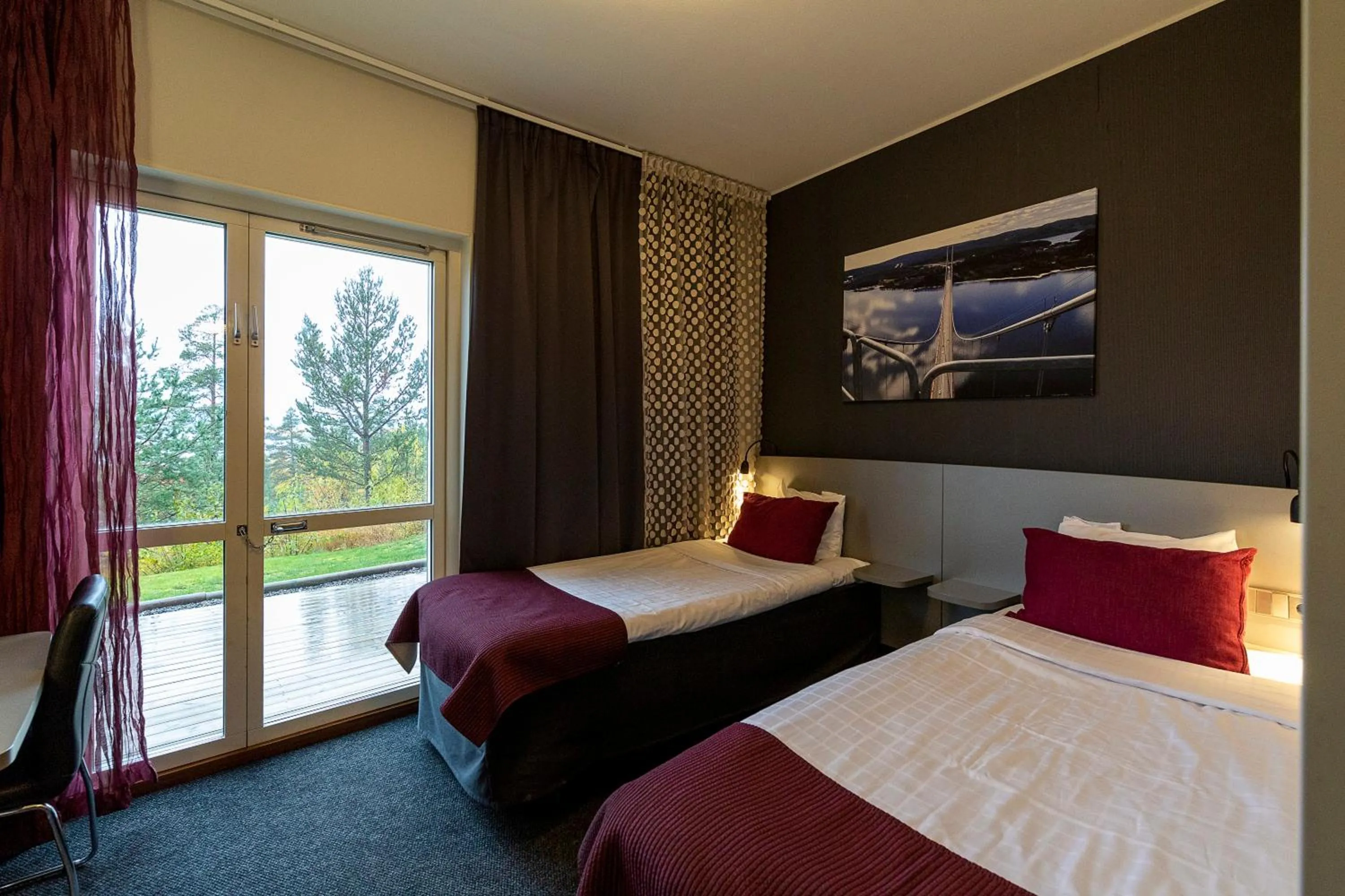 Bed in Hotell Höga Kusten