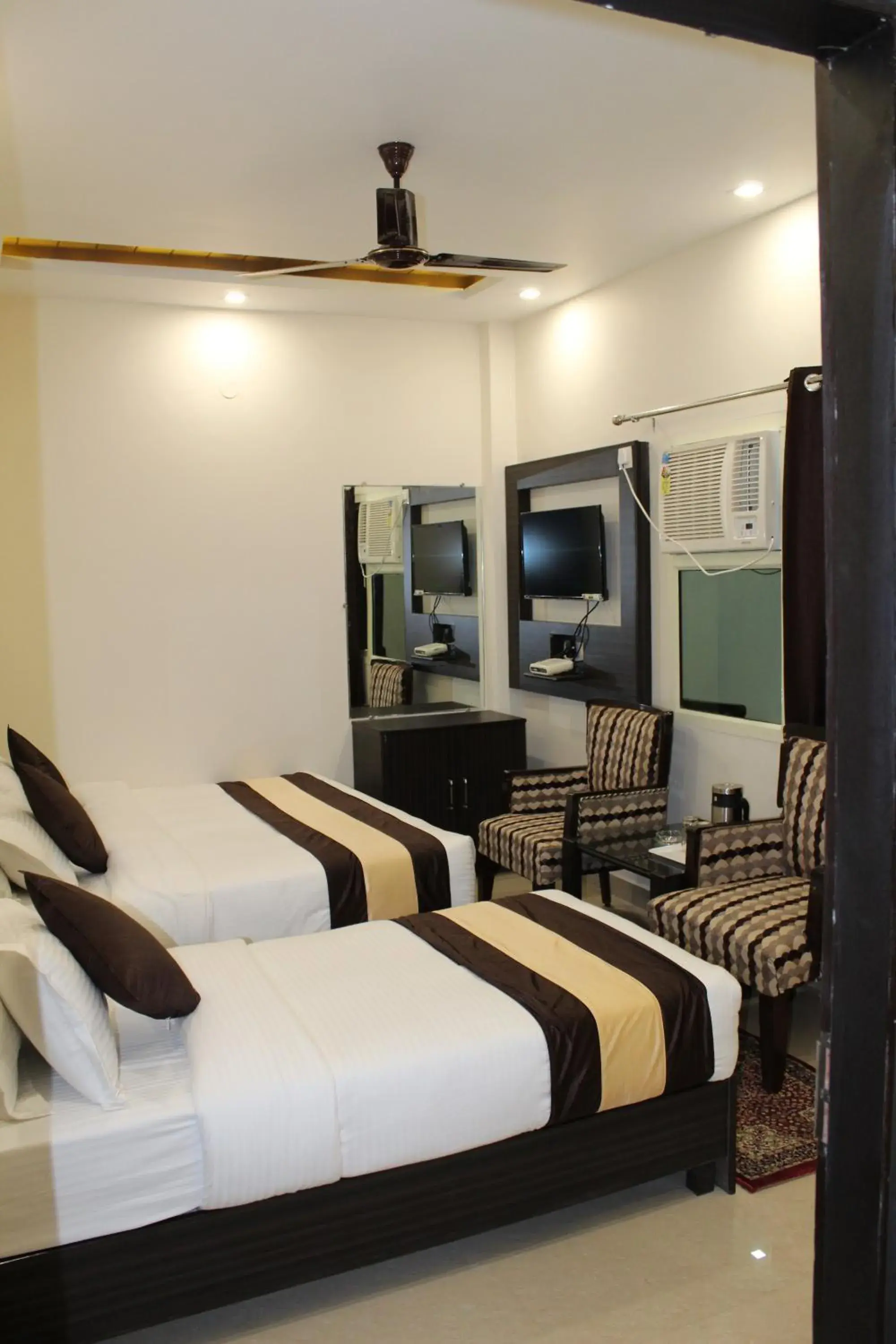 Photo of the whole room, Bed in Hotel Gopal Photo of the whole room, Bed in Hotel Gopal