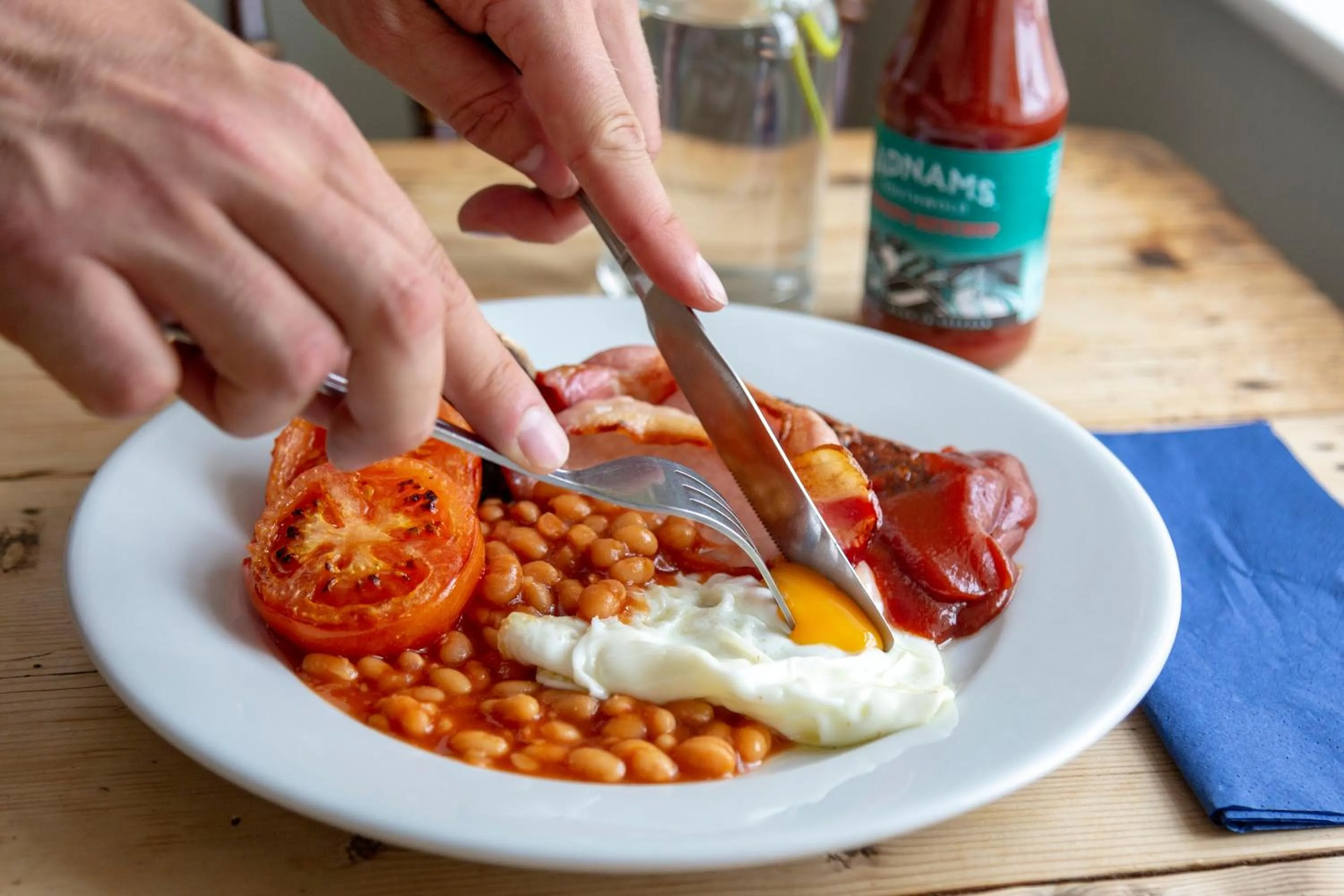 Breakfast in Five Bells Inn, Wrentham