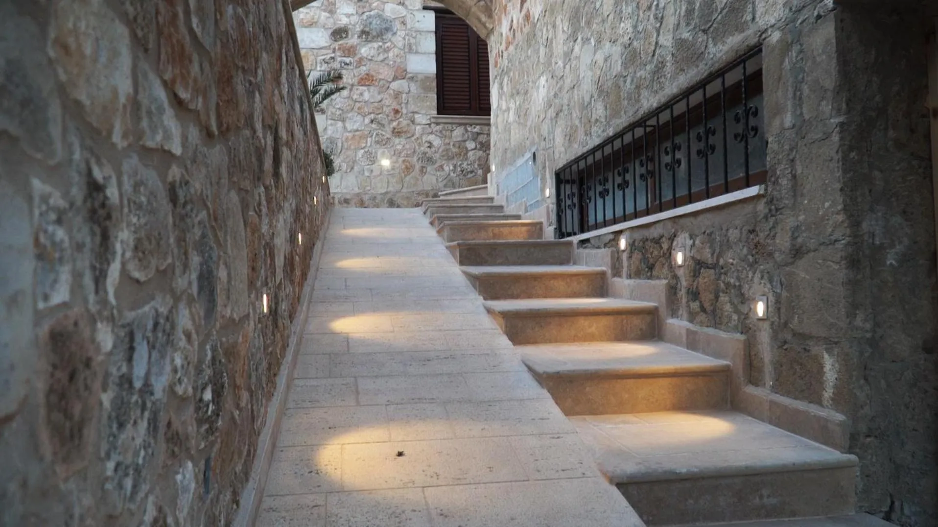 Hanna Koumi Boutique Hotel