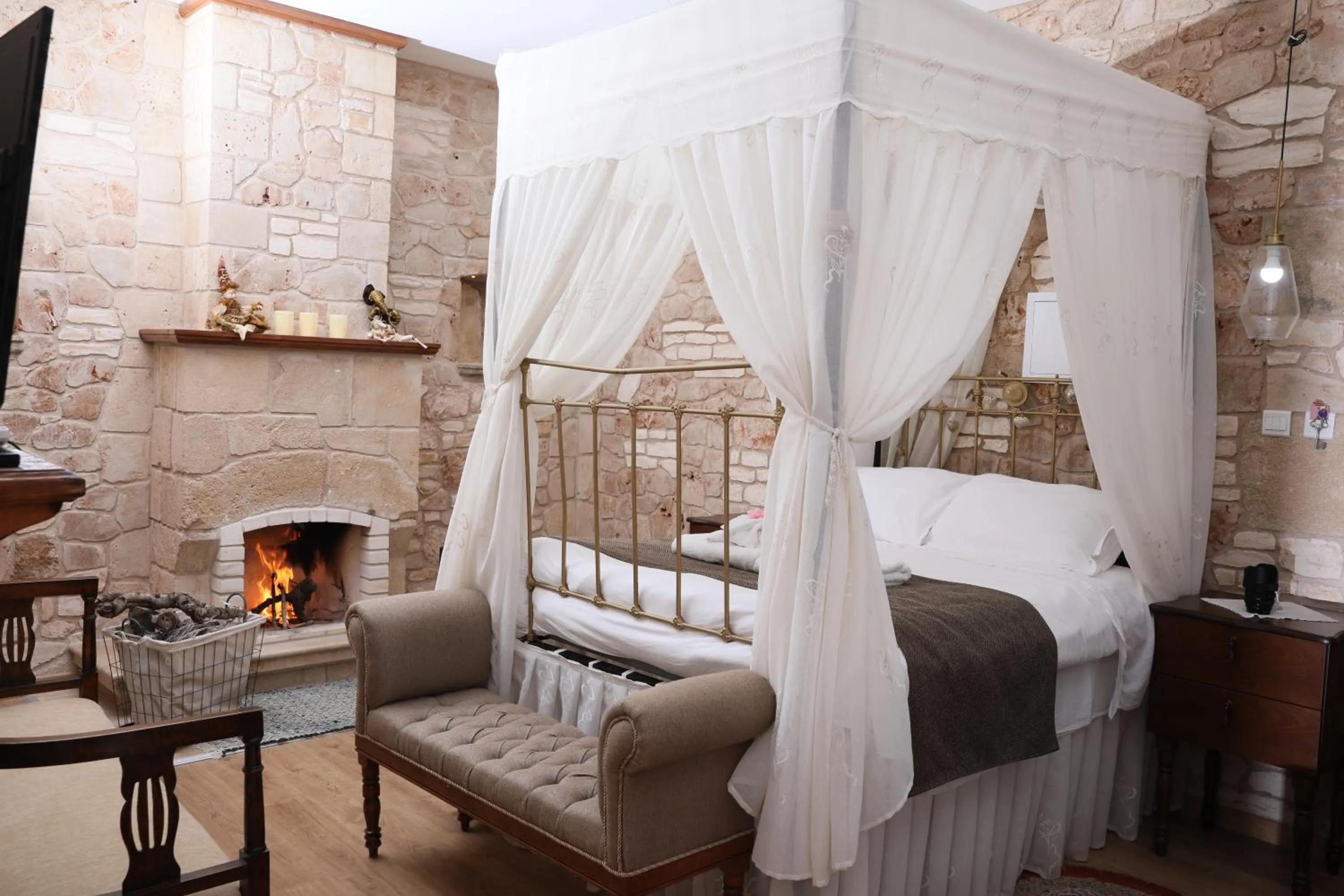 Hanna Koumi Boutique Hotel