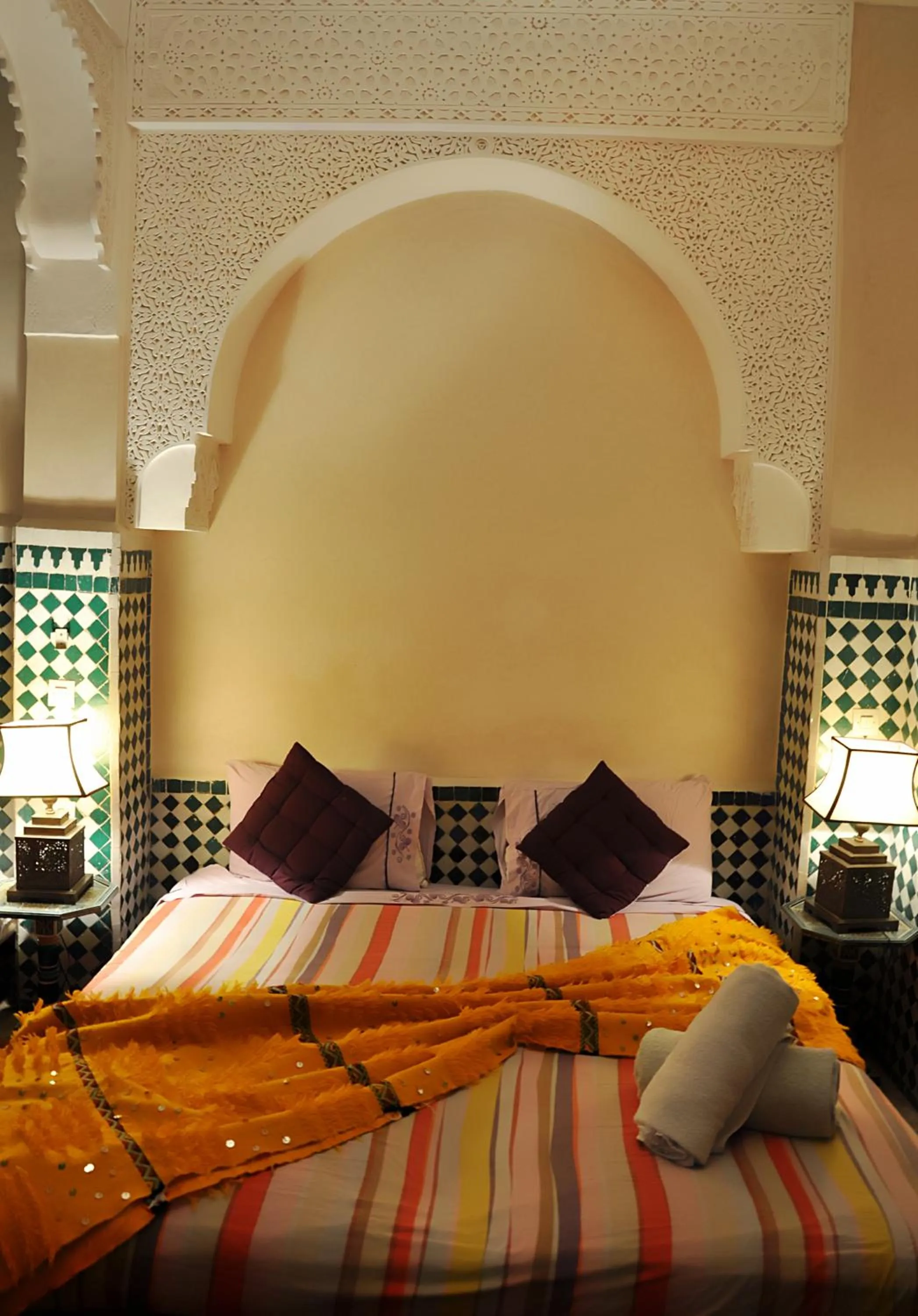 Photo of the whole room, Bed in Riad Lakhdar