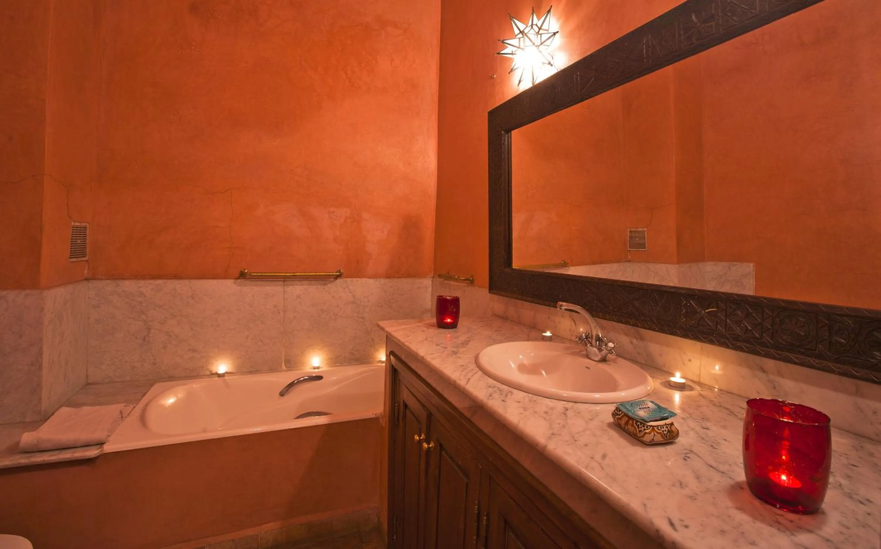 Bathroom in Riad Lakhdar