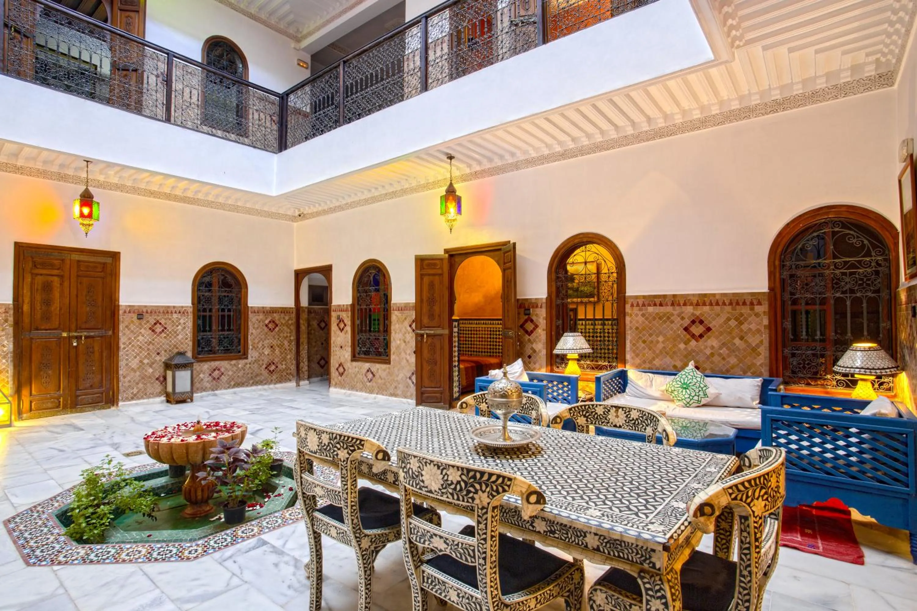 Patio in Riad Lakhdar