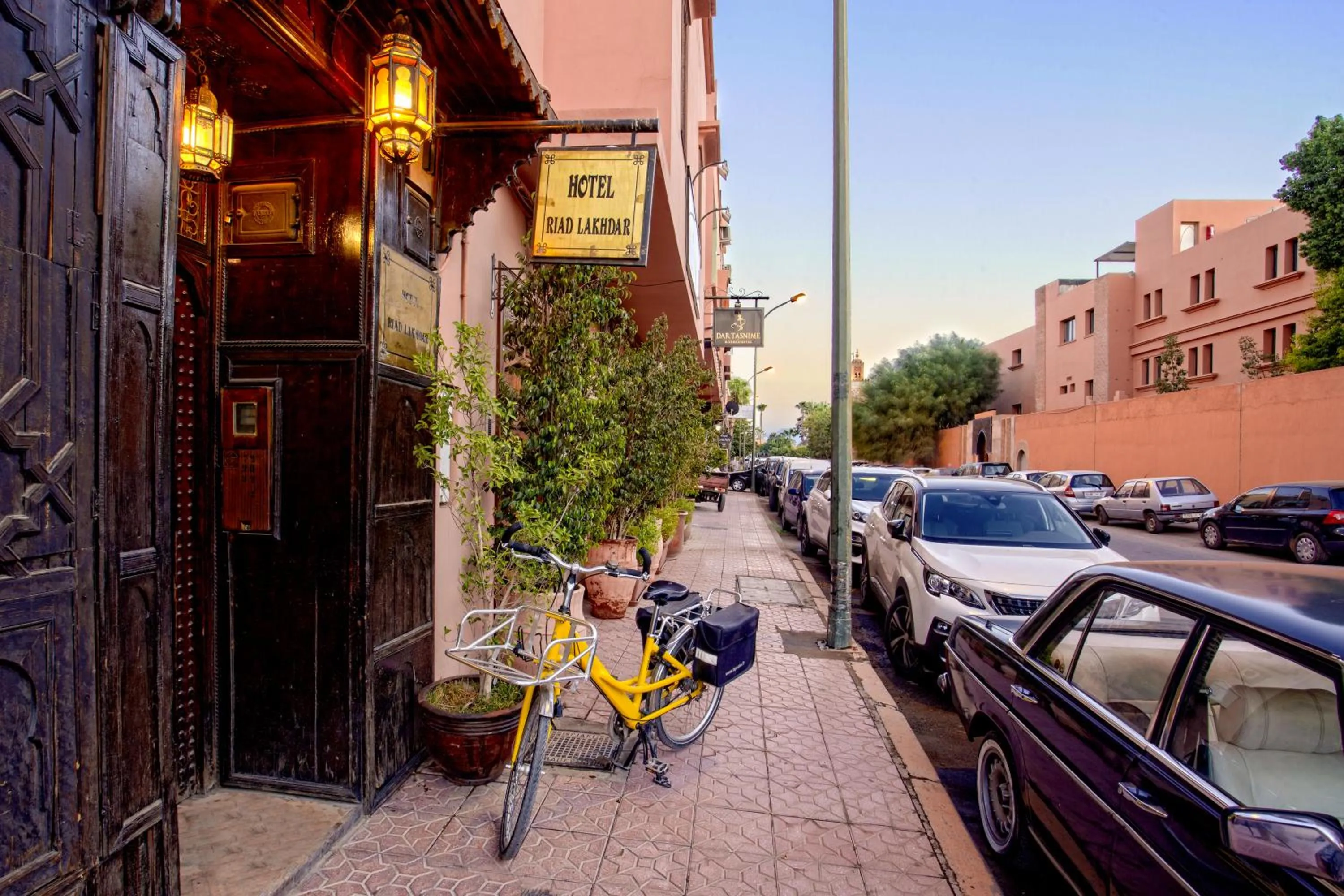 Facade/entrance in Riad Lakhdar