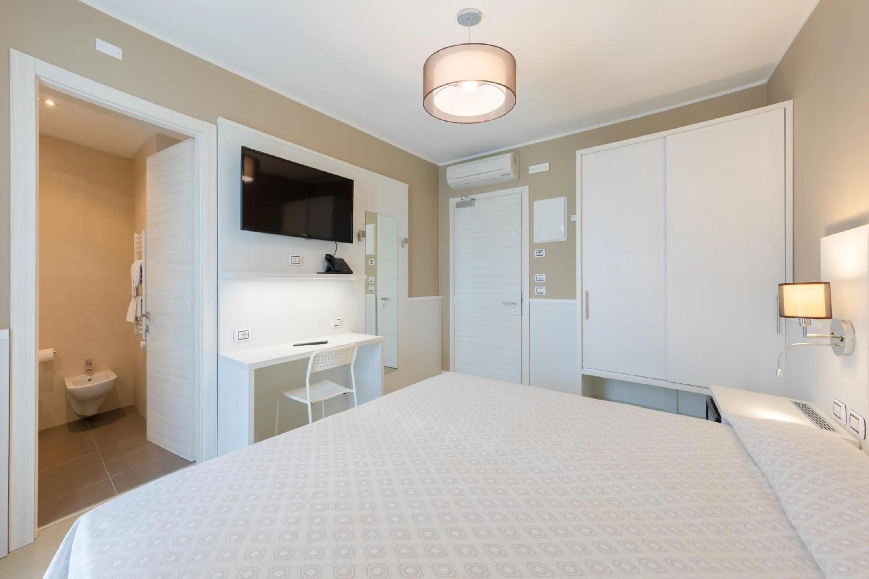 Photo of the whole room in Hotel Garni' Serena