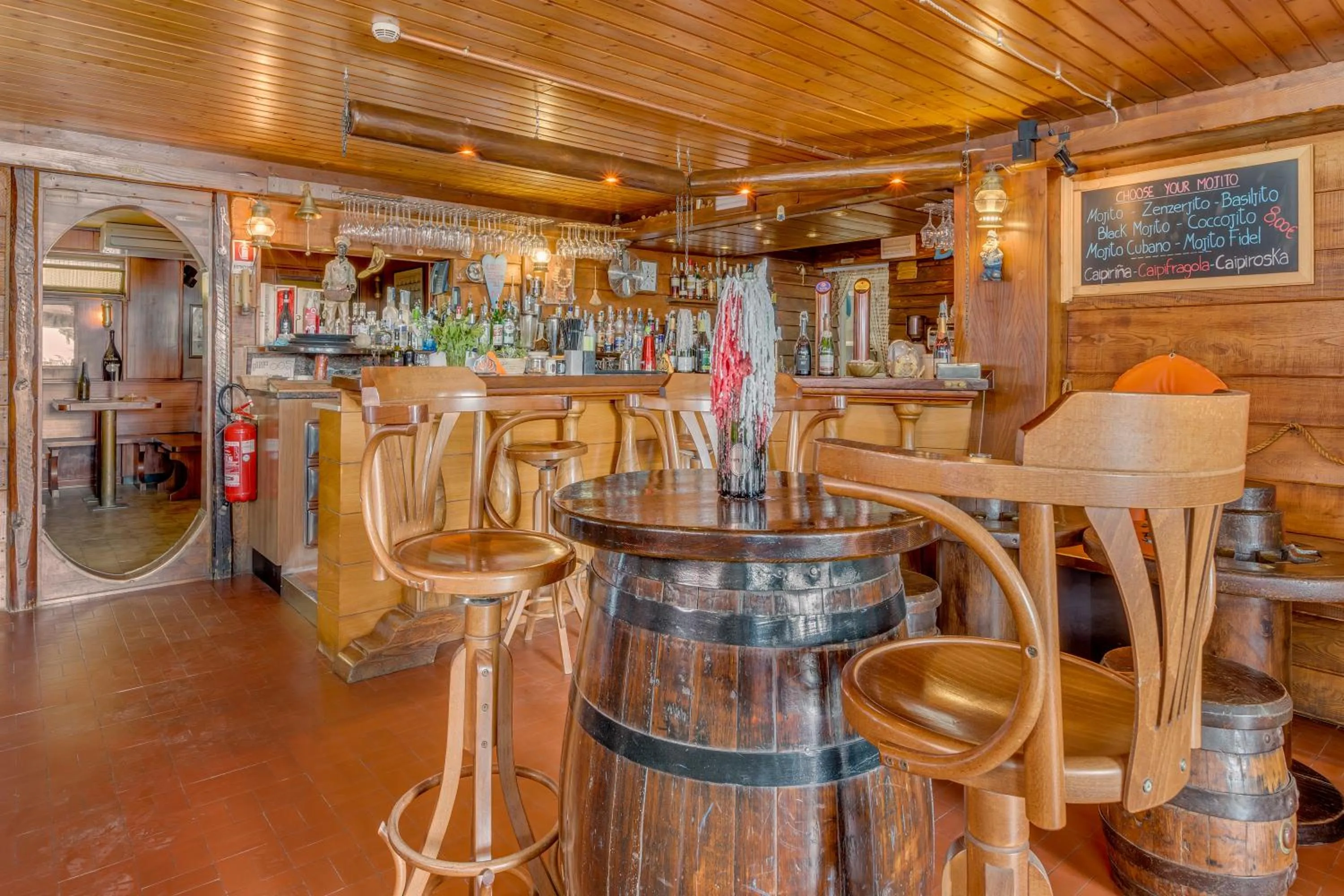 Lounge or bar in Hotel Garni' Serena