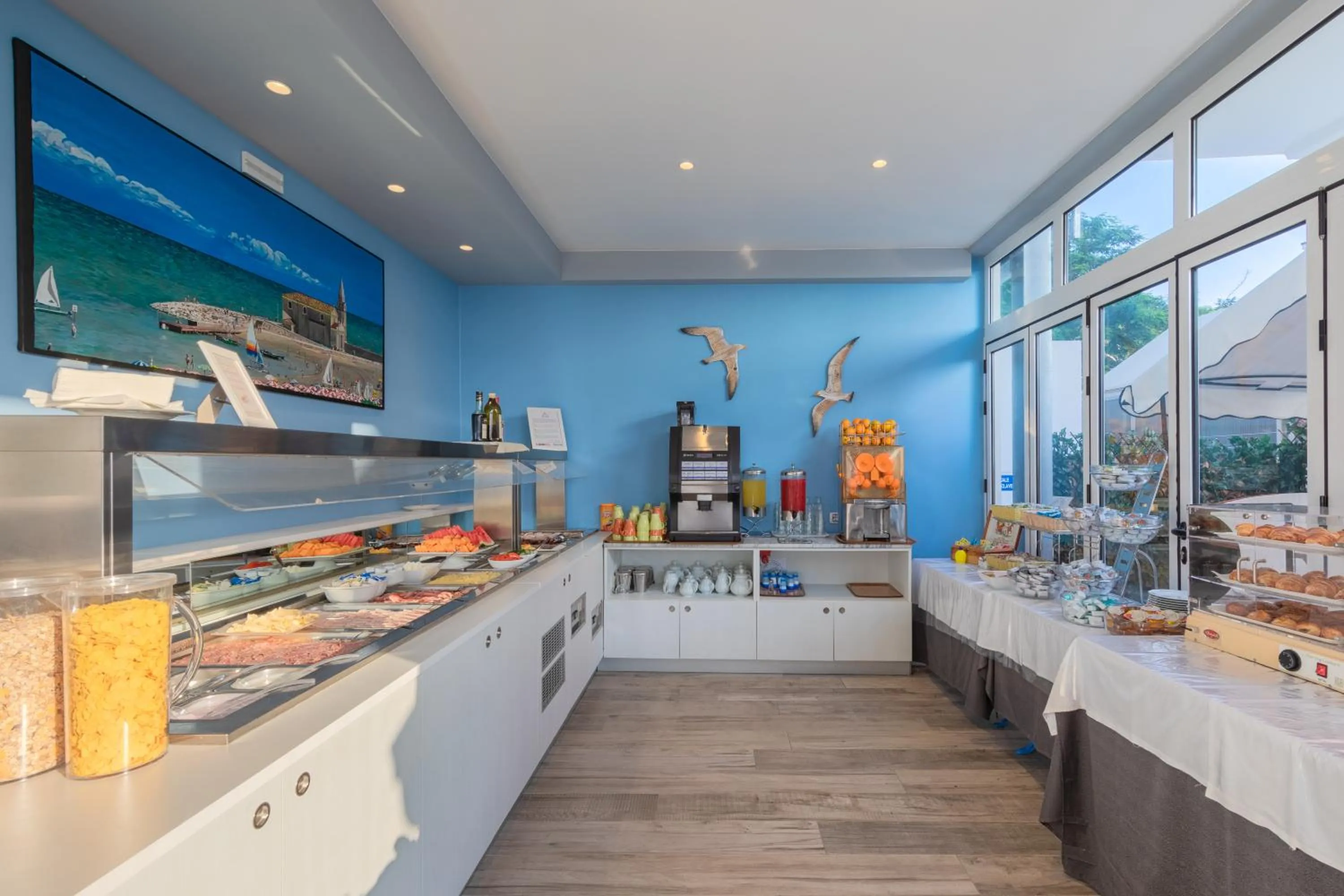 Breakfast in Hotel Garni' Serena