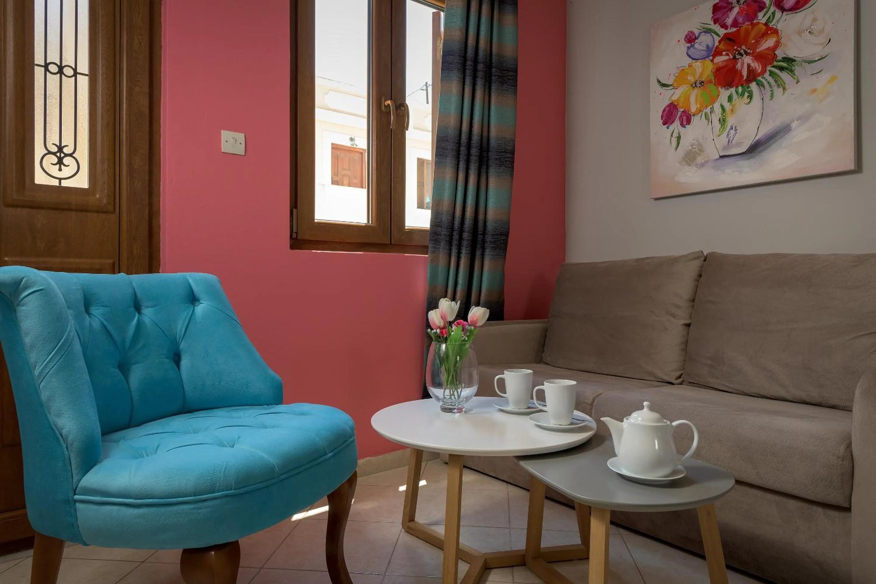 Grace Hotel & Studios