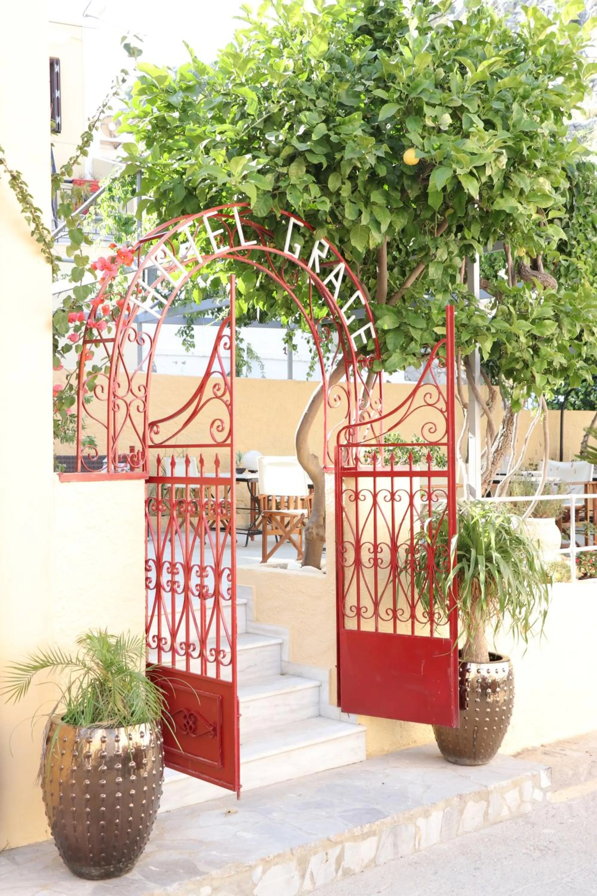 Facade/entrance in Grace Hotel & Studios