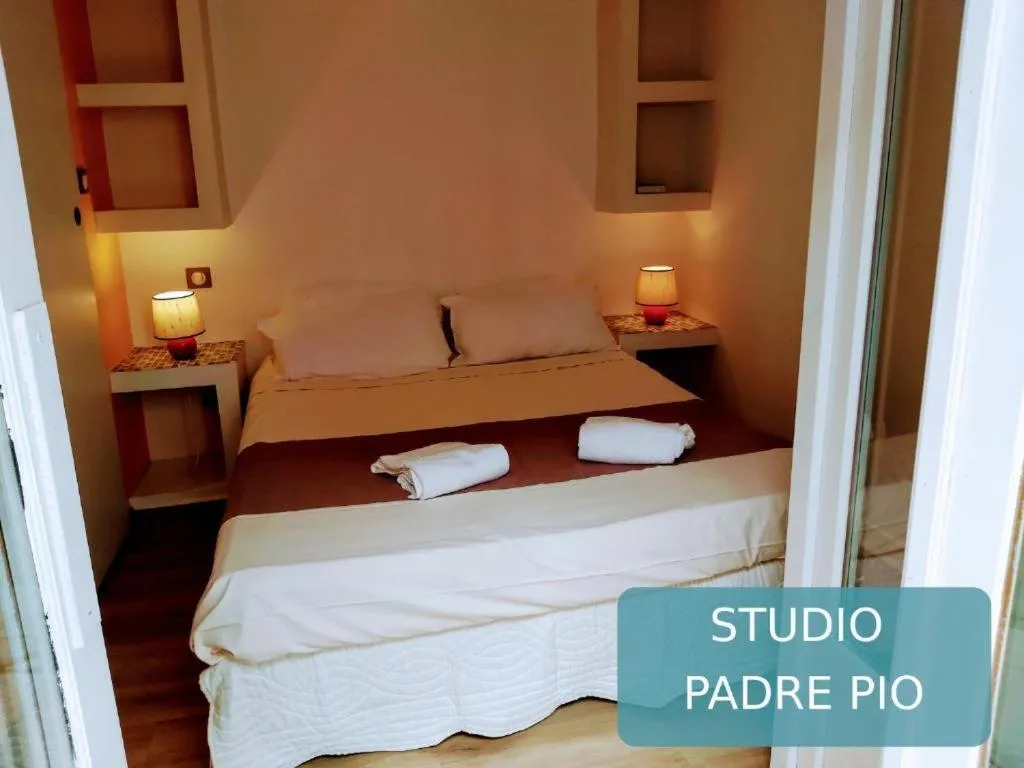 Bed in la Résidence Berceau de Bernadette - Bernadette's cradle - Near Bernadette'House