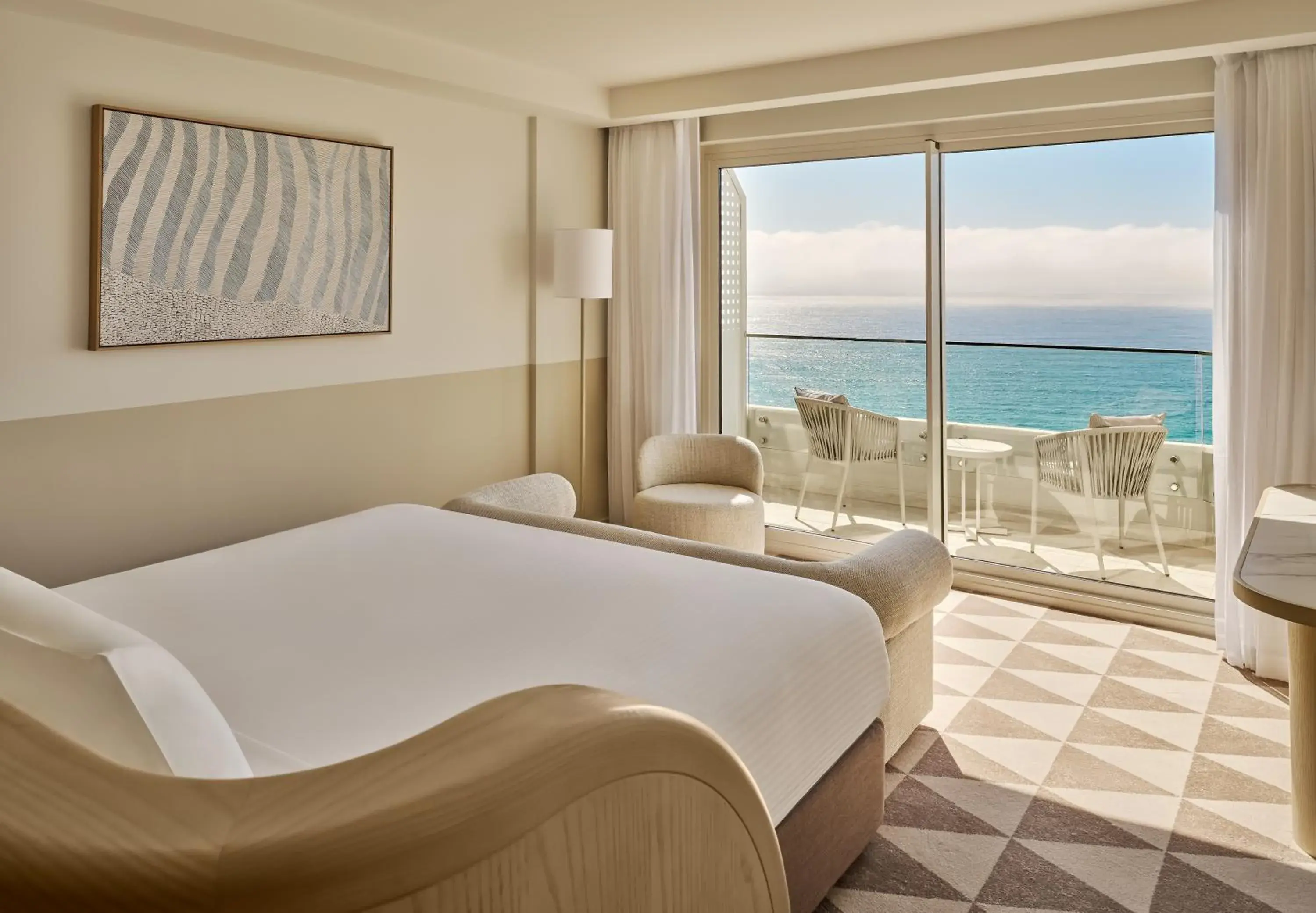 Bed in InterContinental Sydney Coogee Beach by IHG Bed in InterContinental Sydney Coogee Beach by IHG