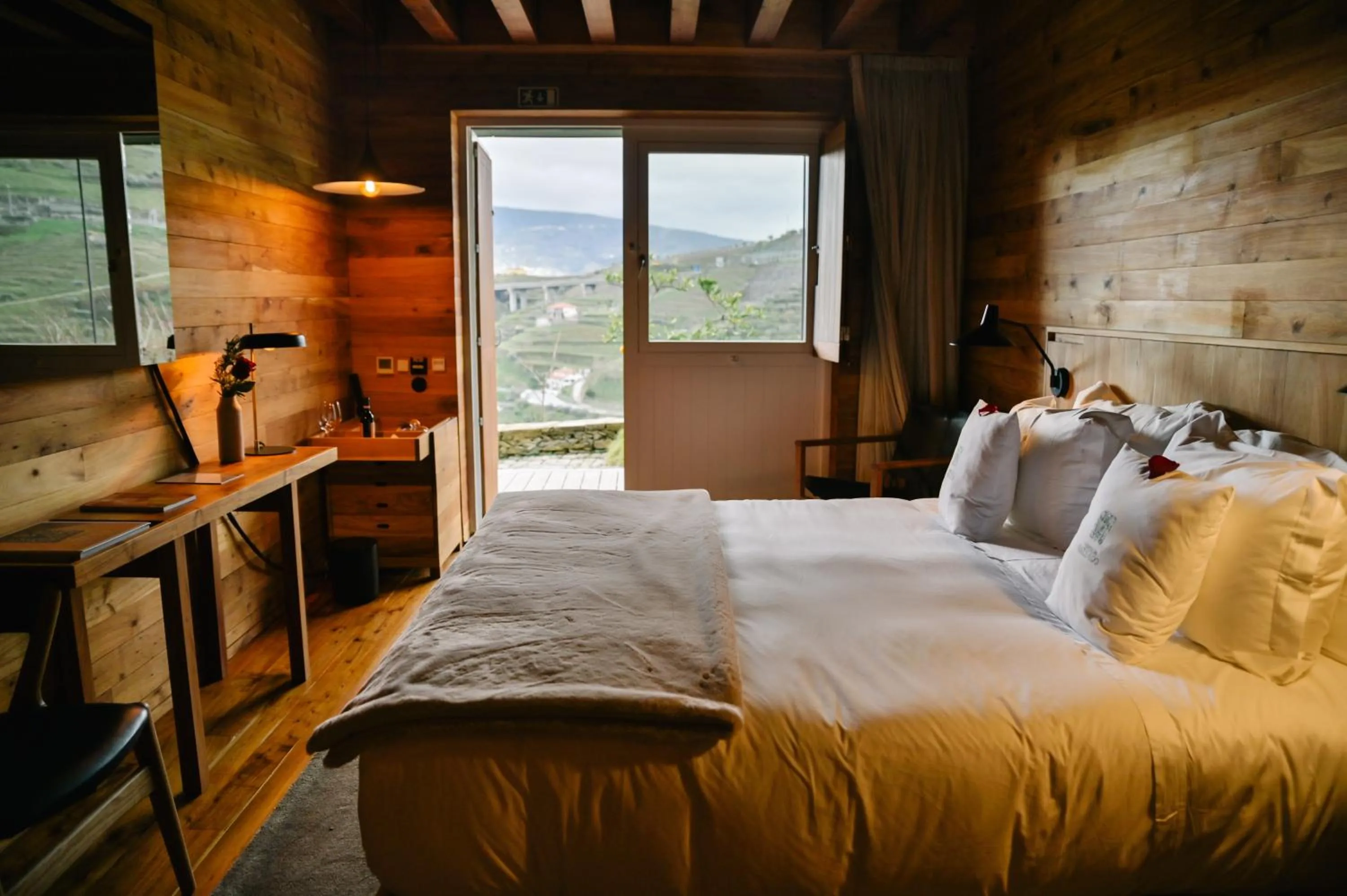 Bed in Quinta do Vallado - Douro Wine Hotel