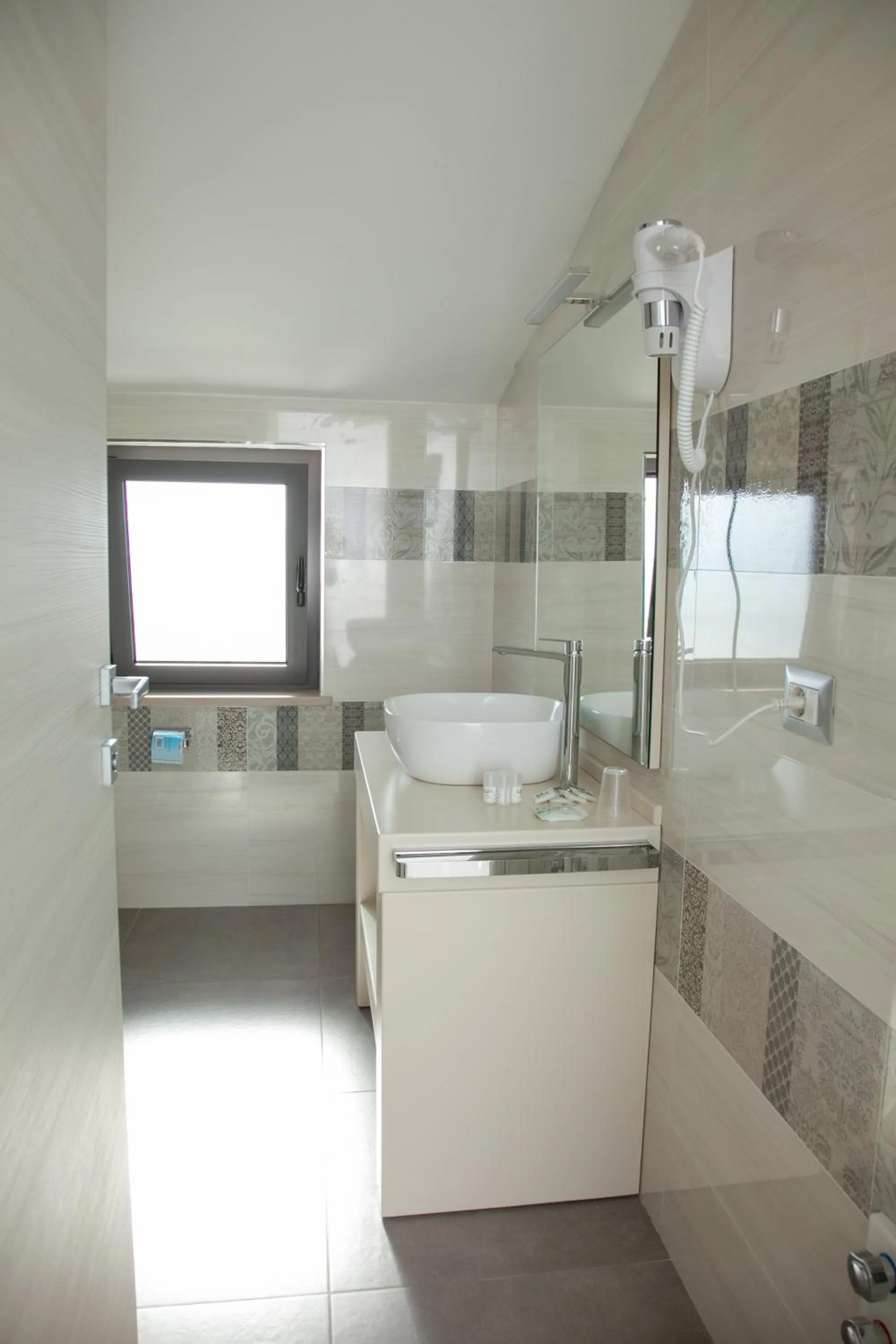 Shower in Hotel Dolce Stella