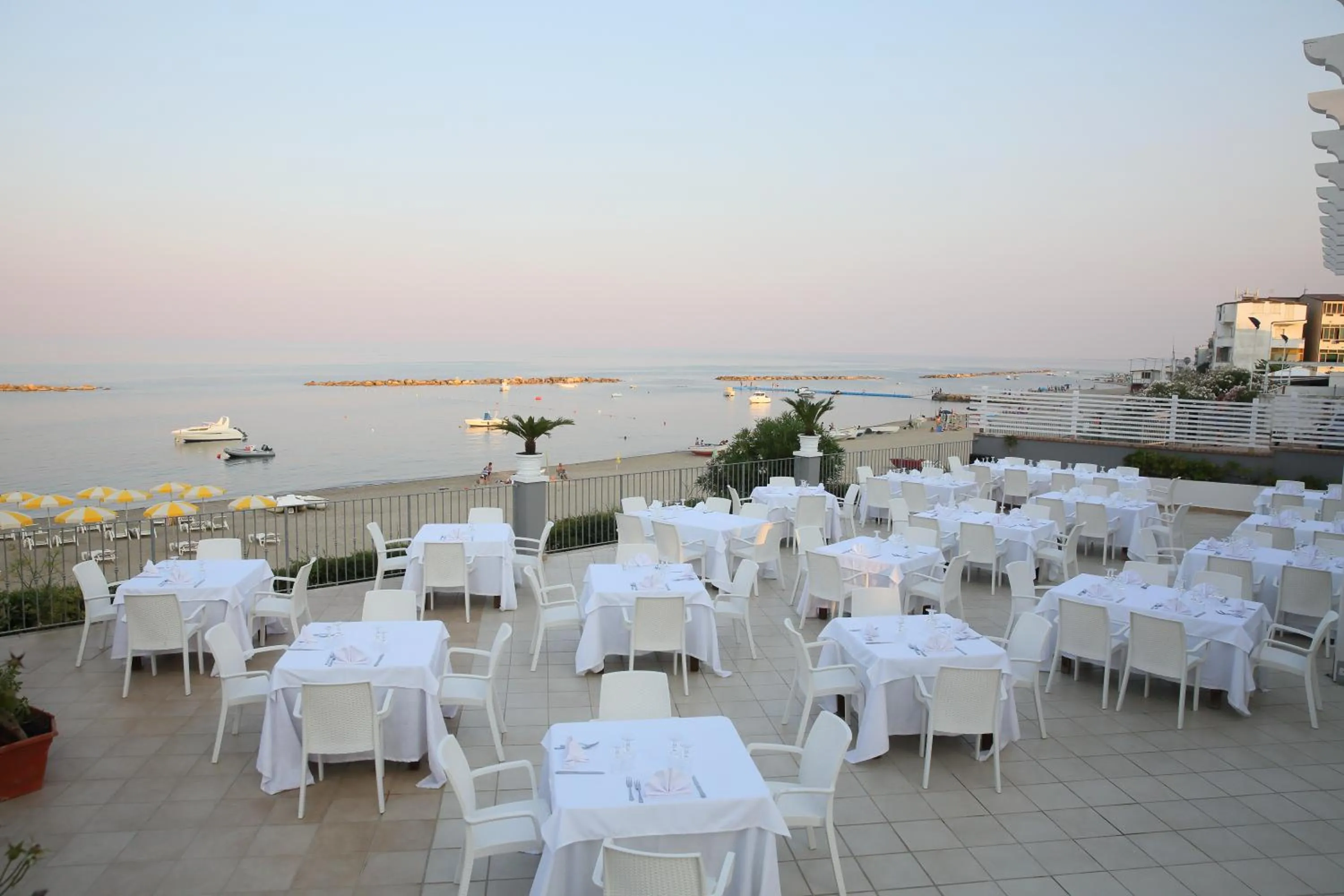 Restaurant/places to eat in Hotel Dolce Stella