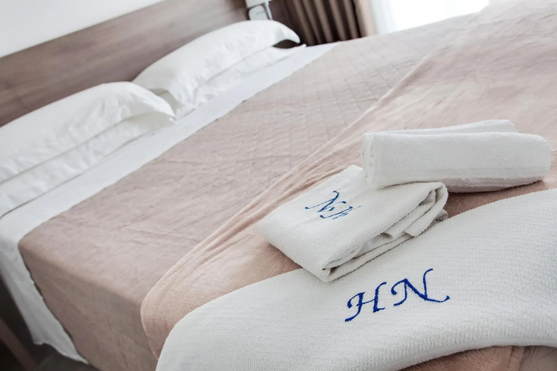 Bed in Hotel Nadir