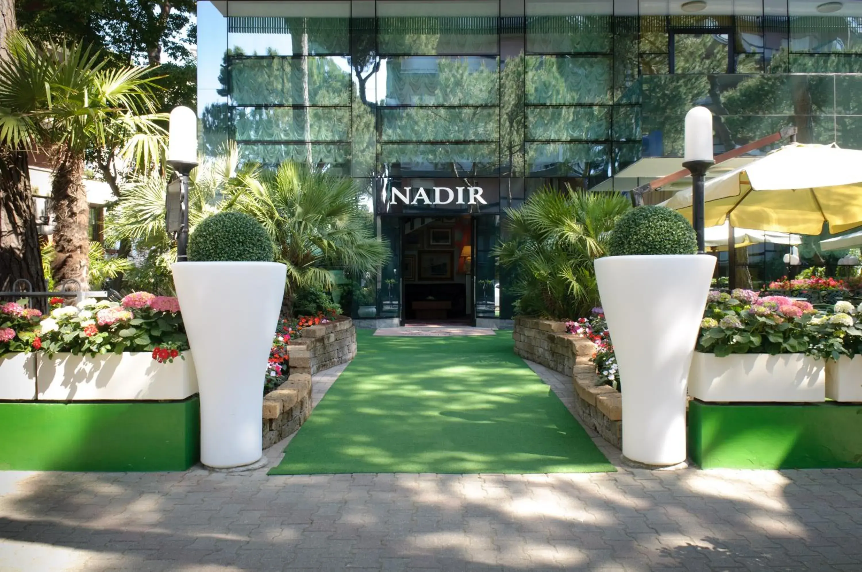 Facade/entrance in Hotel Nadir