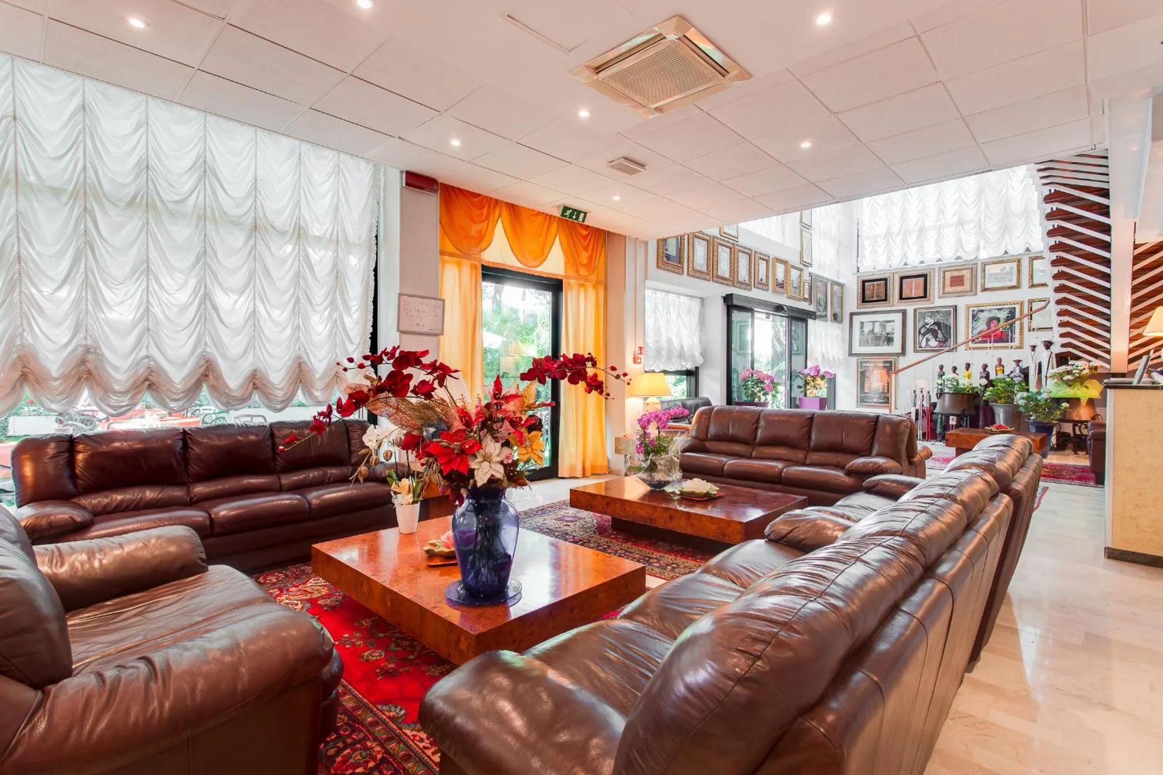 Seating area in Hotel Nadir