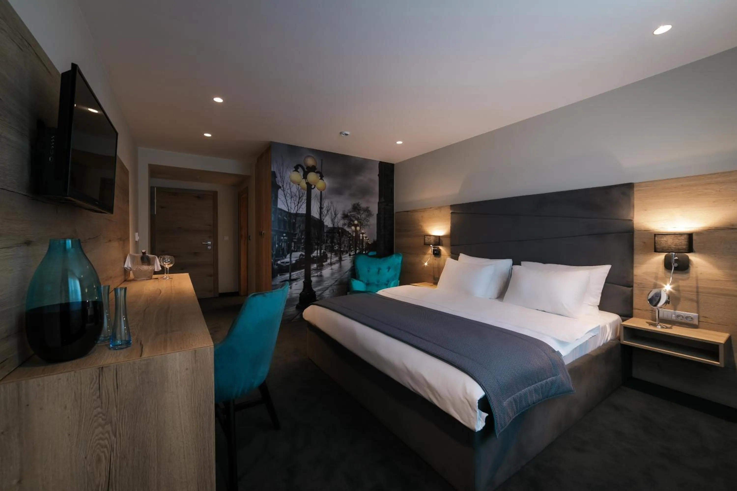 TV and multimedia, Bed in Hotel Bank