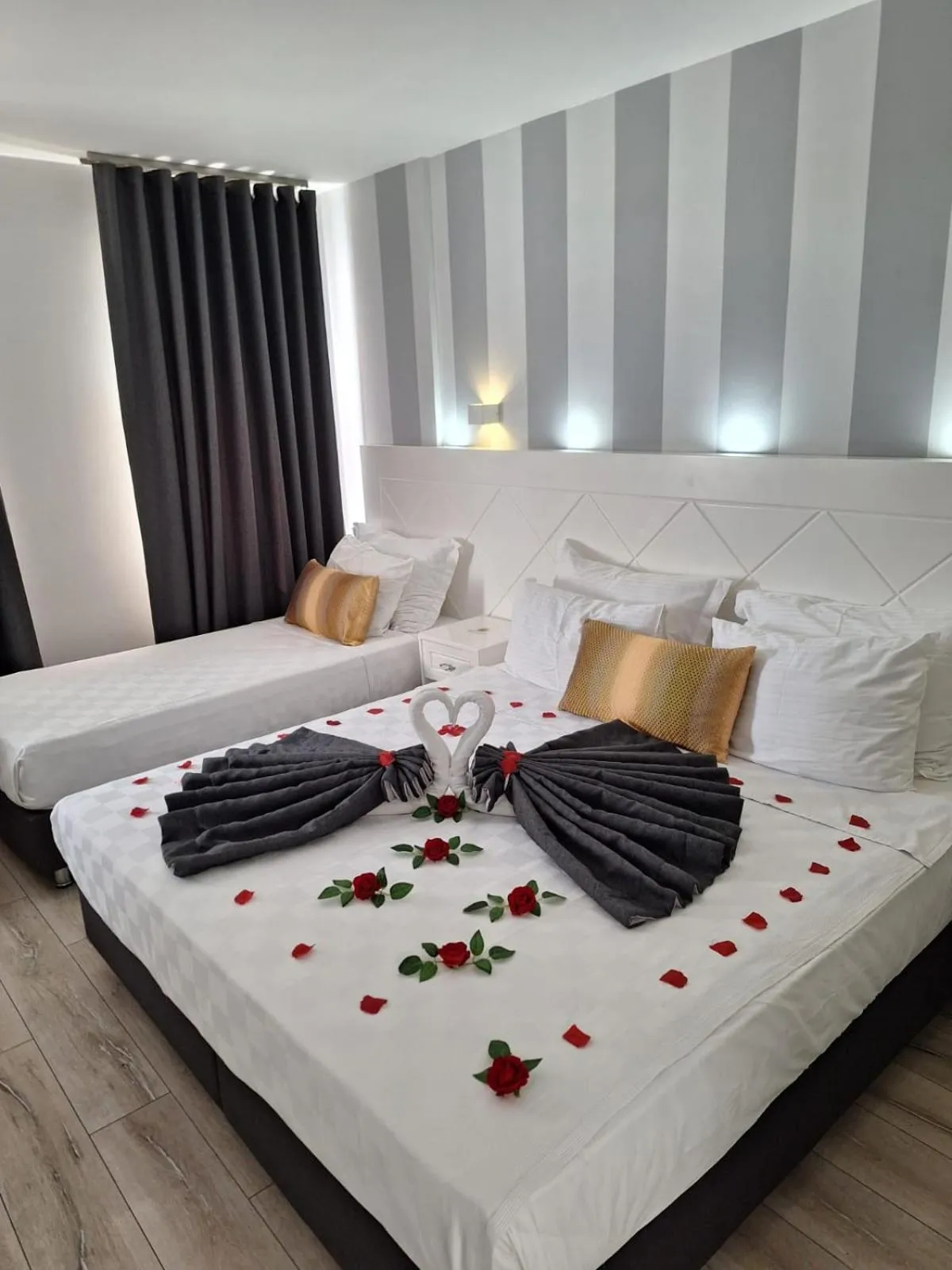 Bed in Motto Premium Hotel&Spa