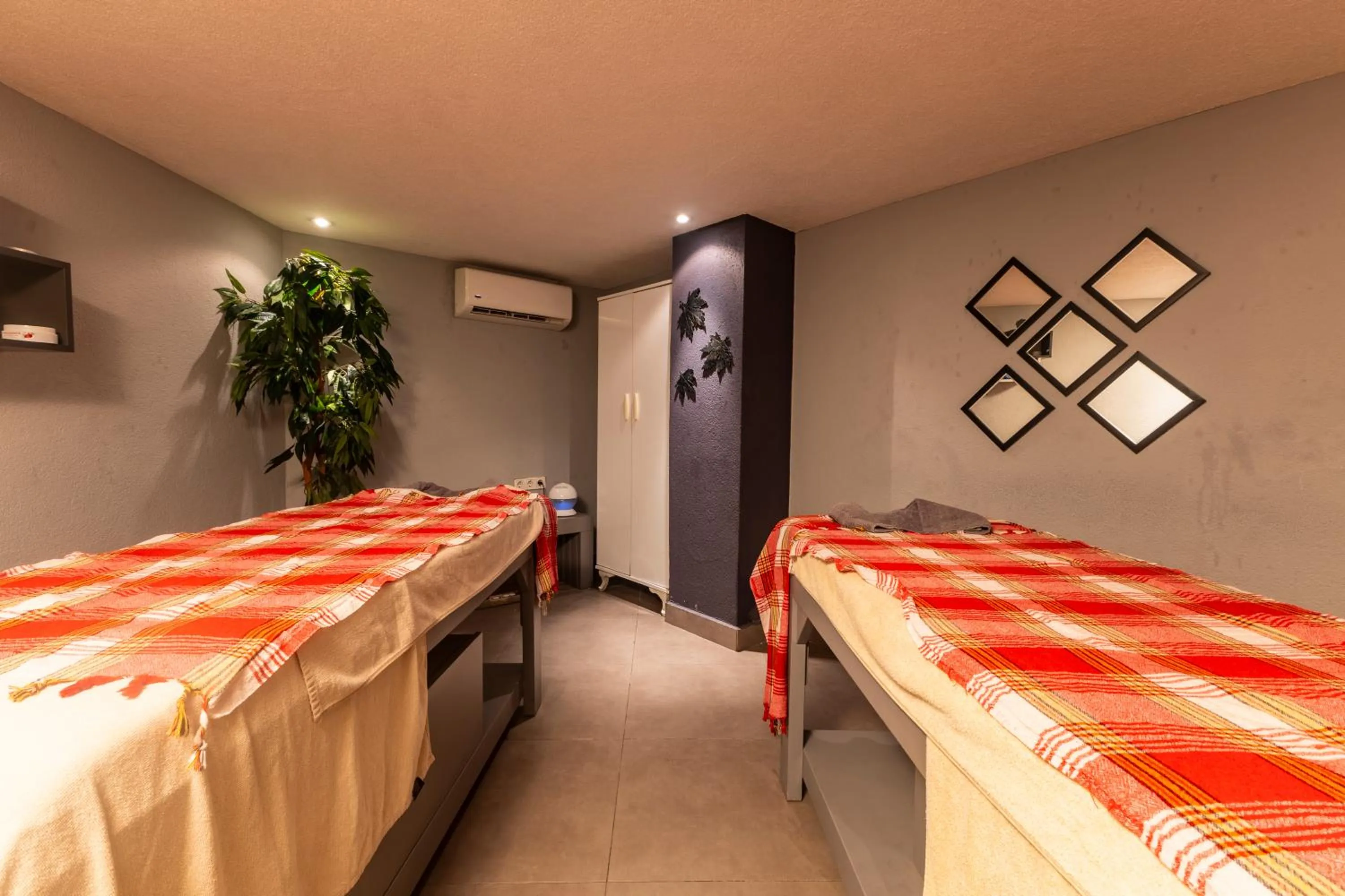 Massage, Bed in Motto Premium Hotel&Spa