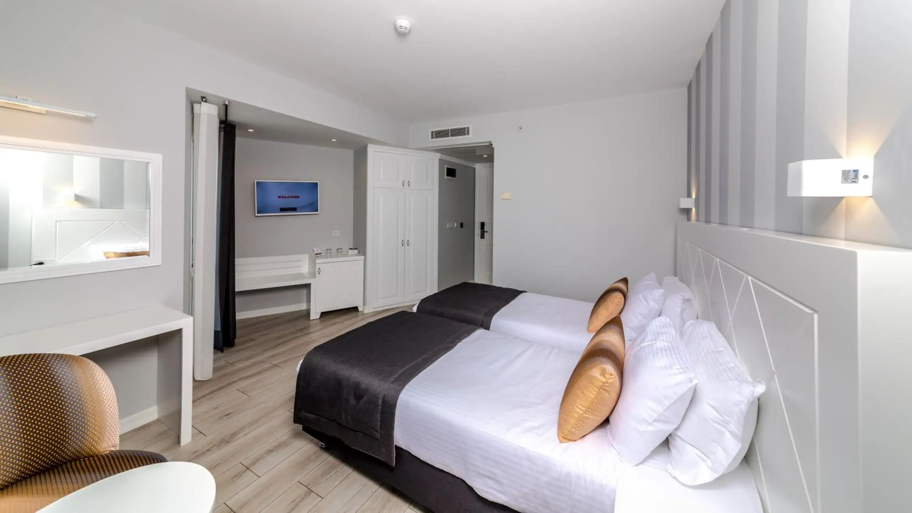 Quadruple Room - single occupancy in Motto Premium Hotel&Spa Quadruple Room - single occupancy in Motto Premium Hotel&Spa