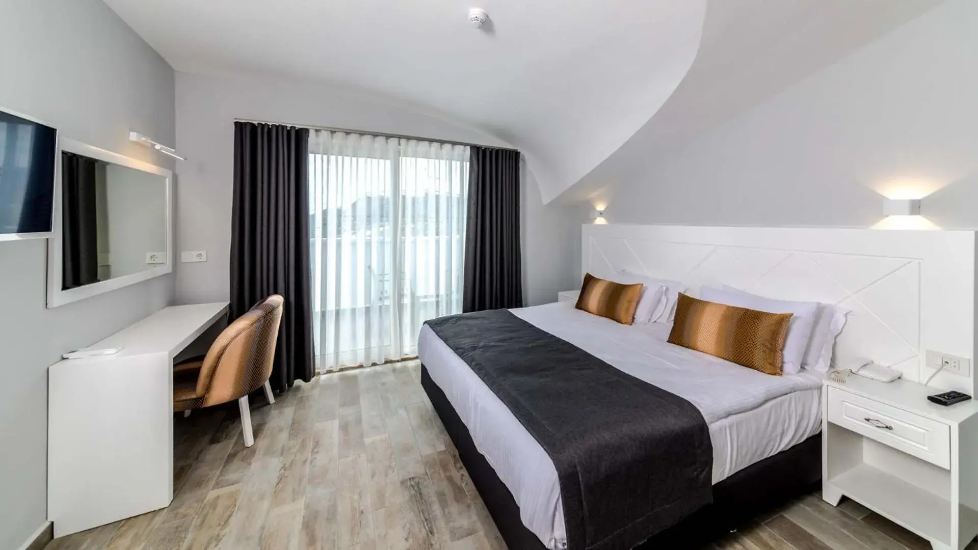 Standard Double or Twin Room in Motto Premium Hotel&Spa Standard Double or Twin Room in Motto Premium Hotel&Spa