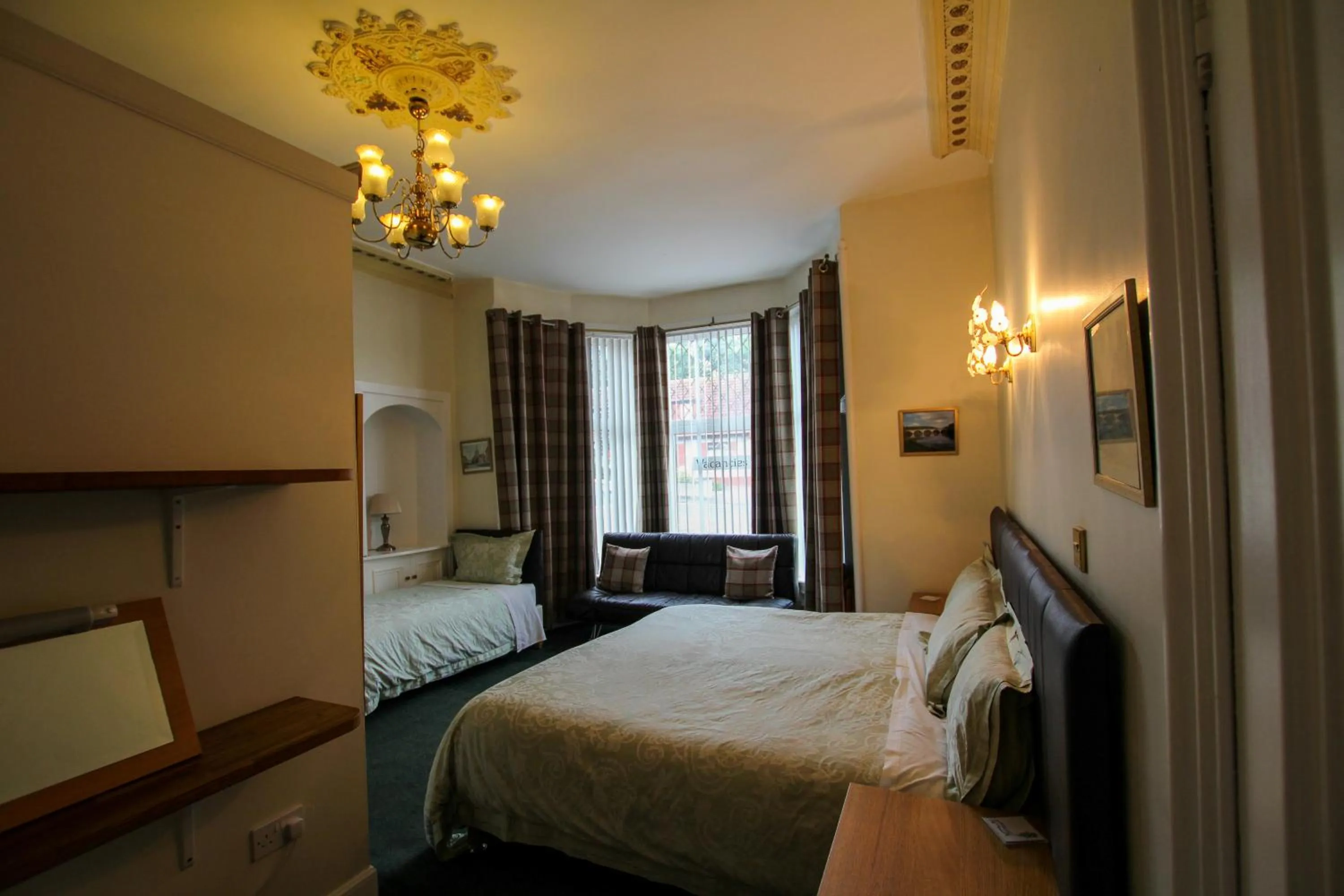 Bed in Dunallan Guest House